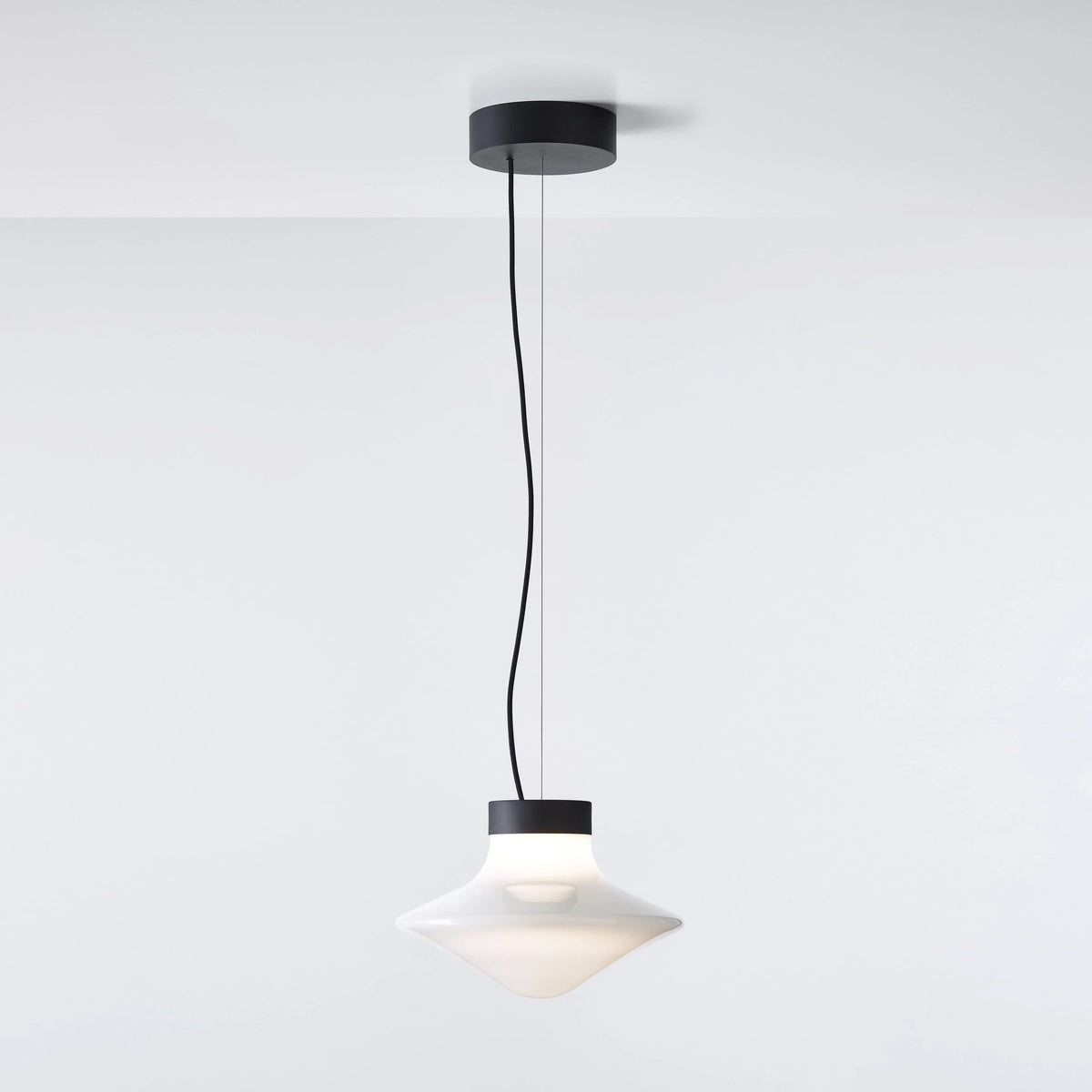 Metavaya Pendant lamp Brokis Trottola Pendant Light Glass Brokis Trottola Pendant Light