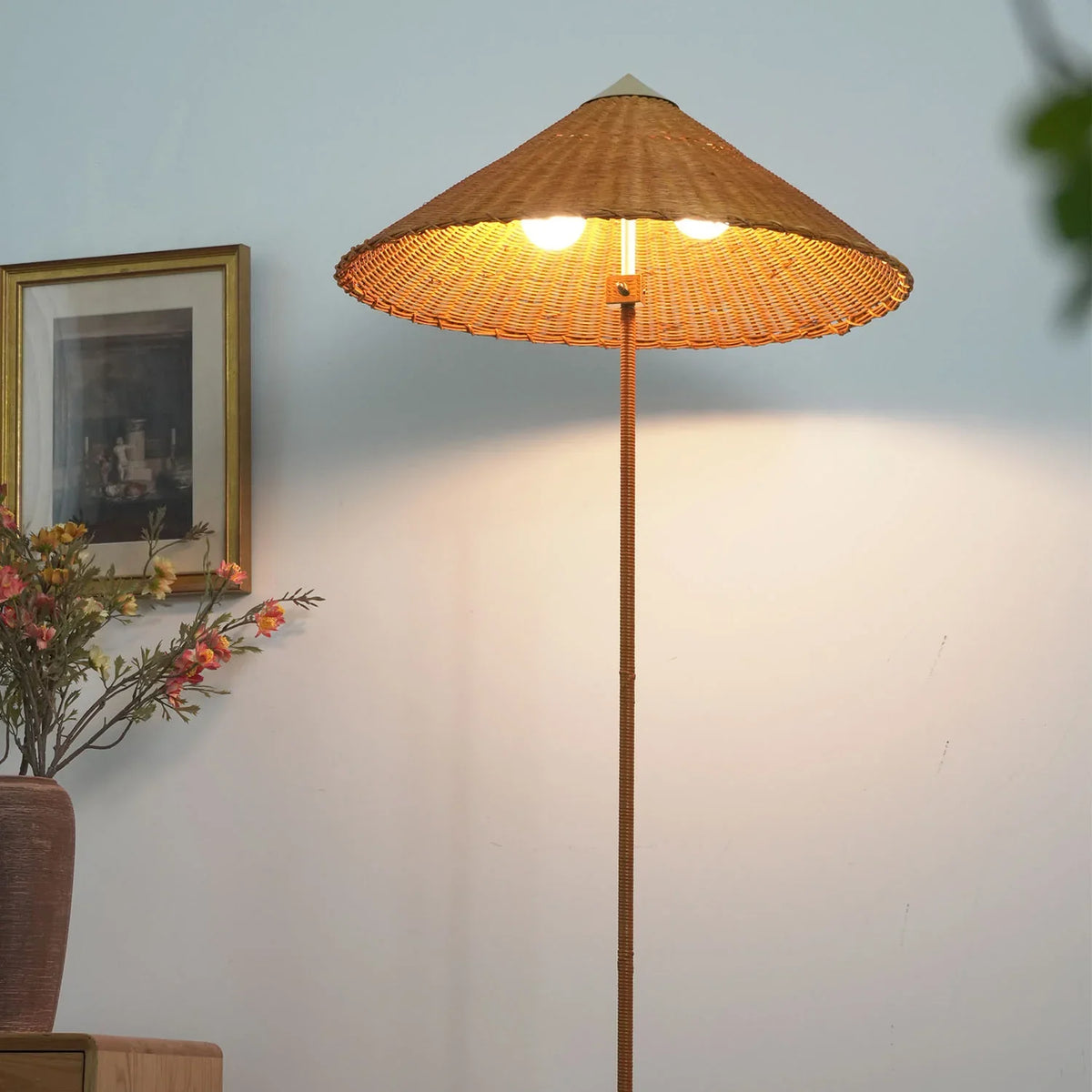 9602 Floor Lamp - view 3 | Metavaya