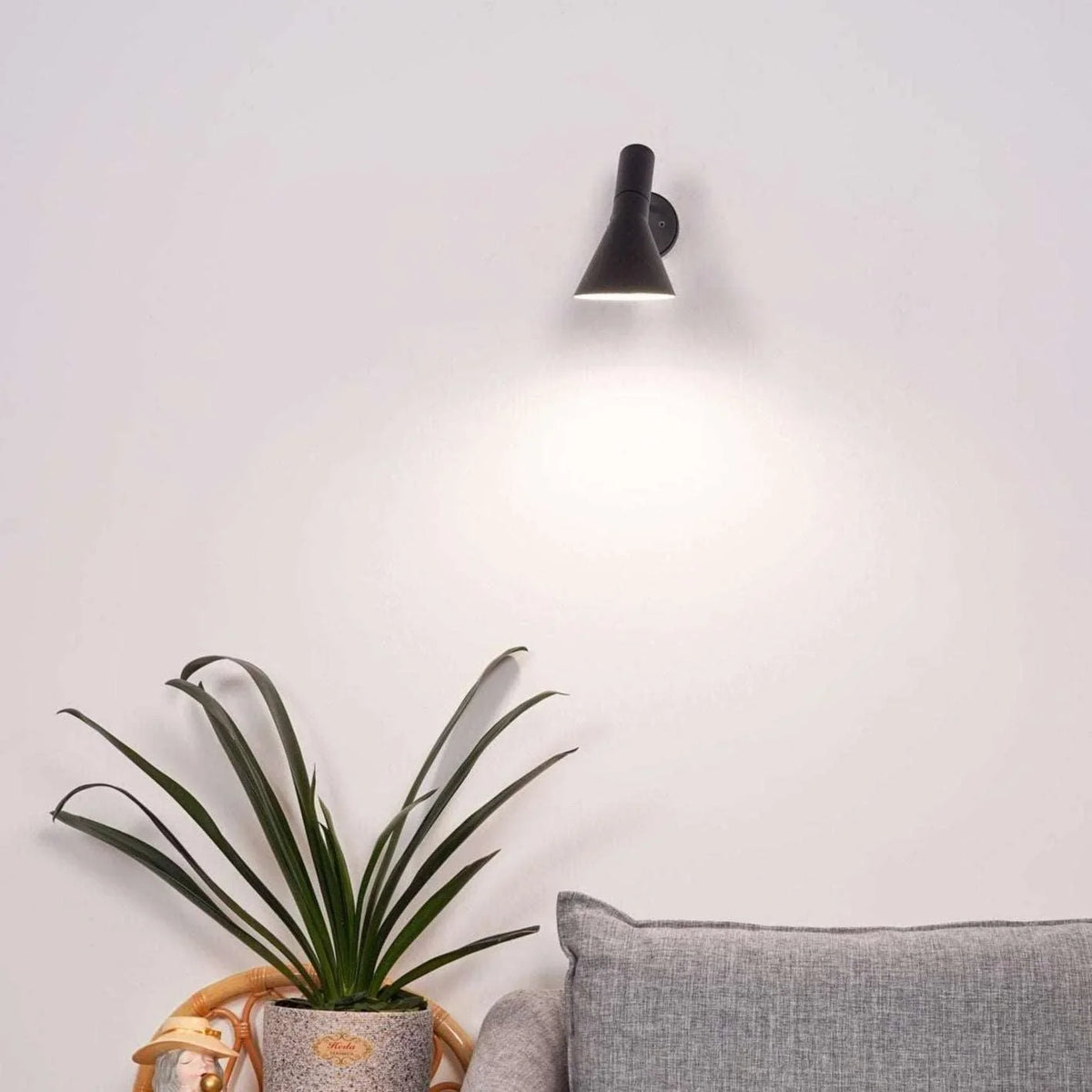Metavaya Wall lamp AJ Wall Lamp AJ Wall Lamps & Sconce for Sale