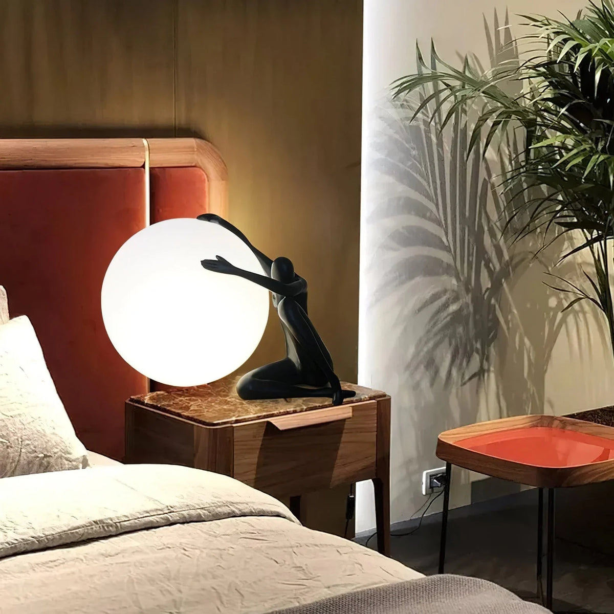 Metavaya Table lamp Statue Deco Table Lamp - A Statue Deco Table Lamp - A Sale