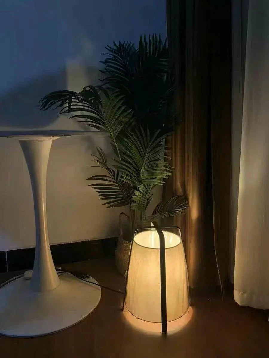 Metavaya Table Lamp Akane Table Lamp