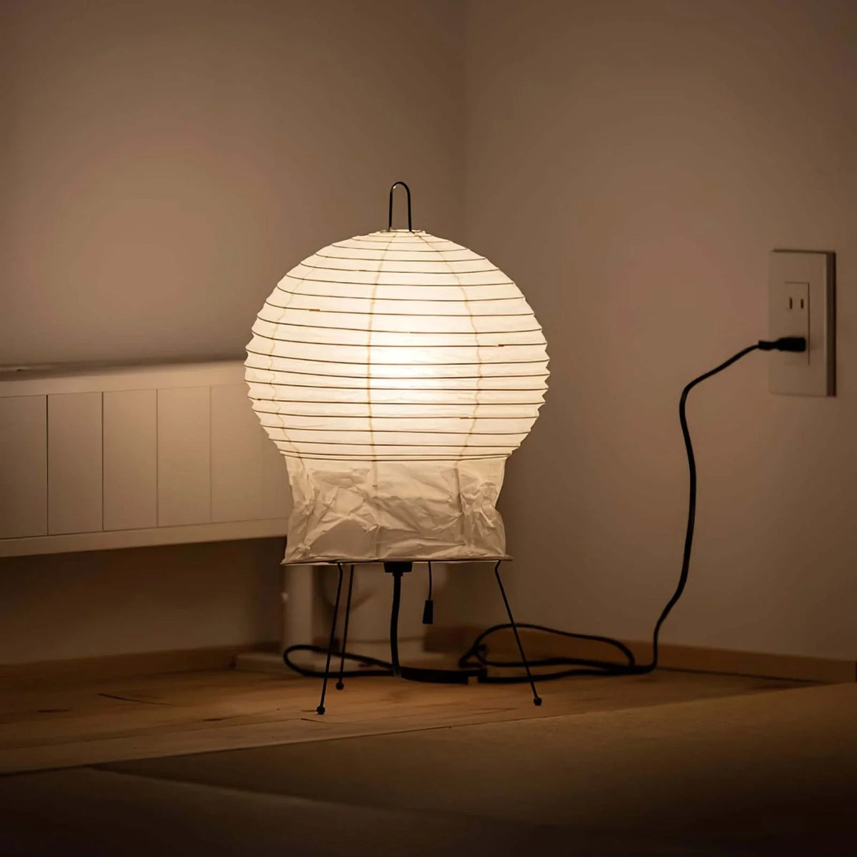 Washi Paper 2N Table Lamp - view 2 | Metavaya
