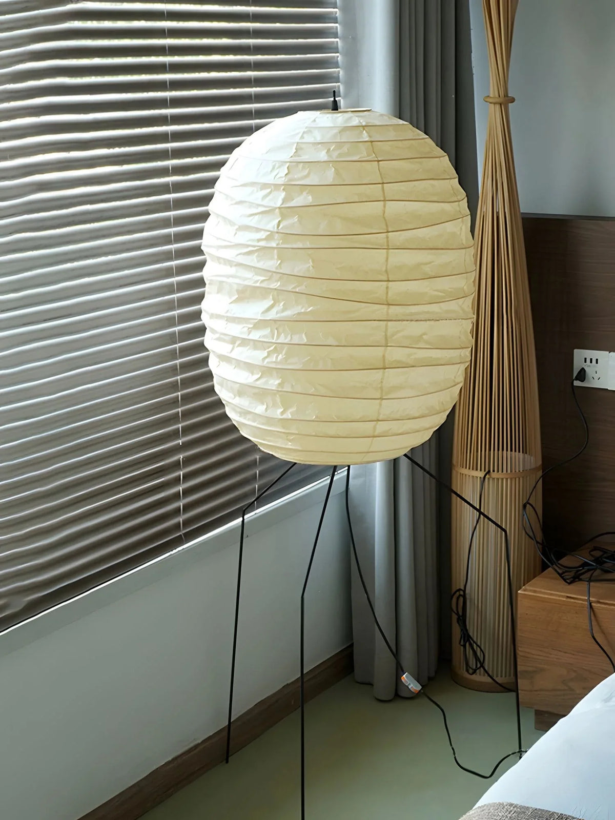 Washi Paper UF3-DL Floor Lamp - view 8 | Metavaya