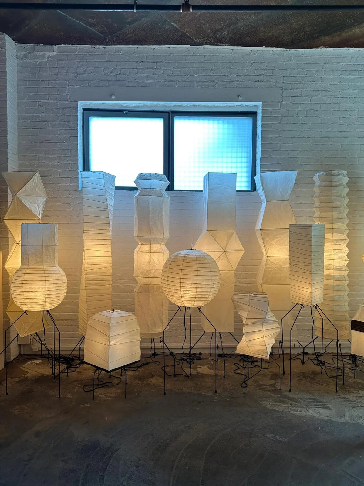 Washi Paper UF4-L6 Floor Lamp - view 16 | Metavaya