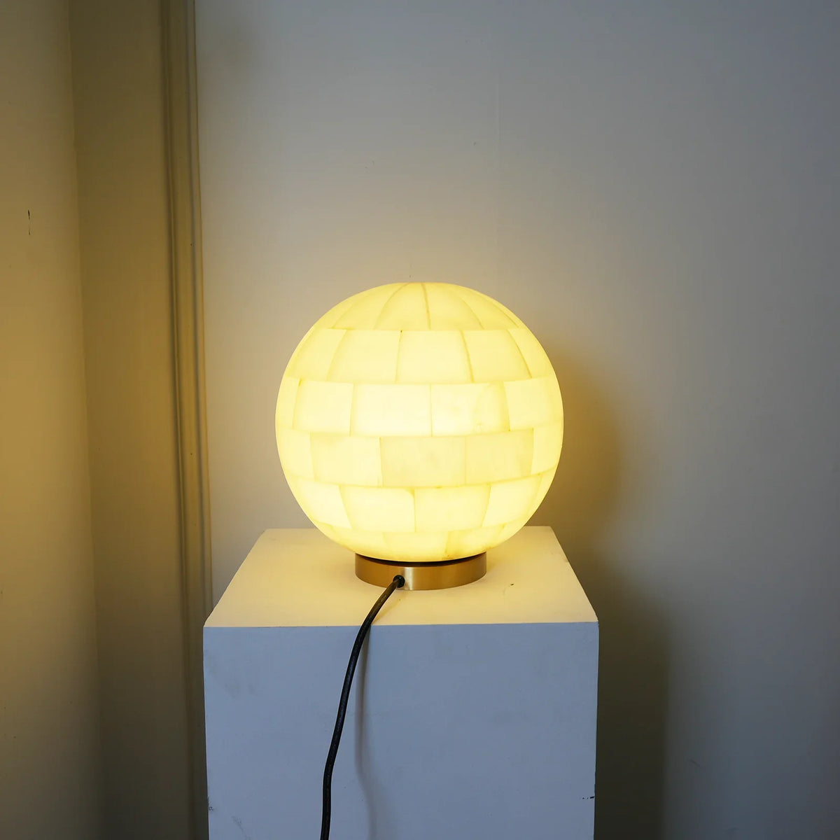Alabaster Spherical Table Lamp - view 5 | Metavaya