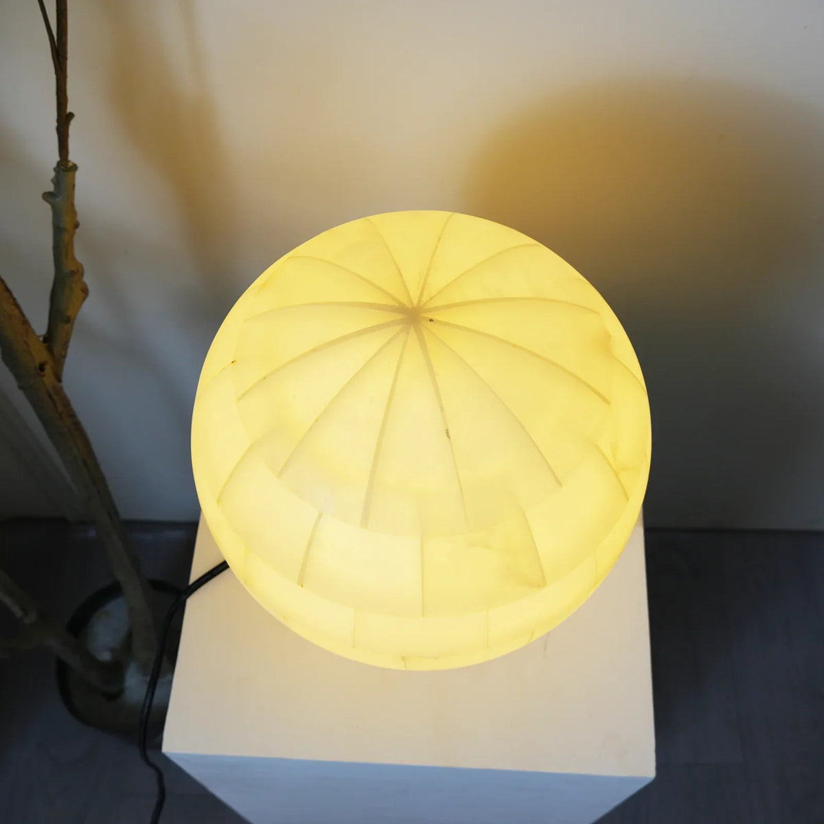 Alabaster Spherical Table Lamp - view 9 | Metavaya