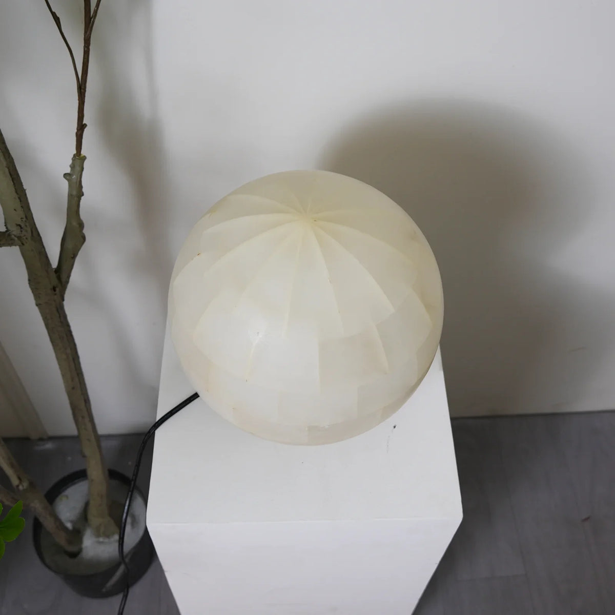 Alabaster Spherical Table Lamp - view 10 | Metavaya