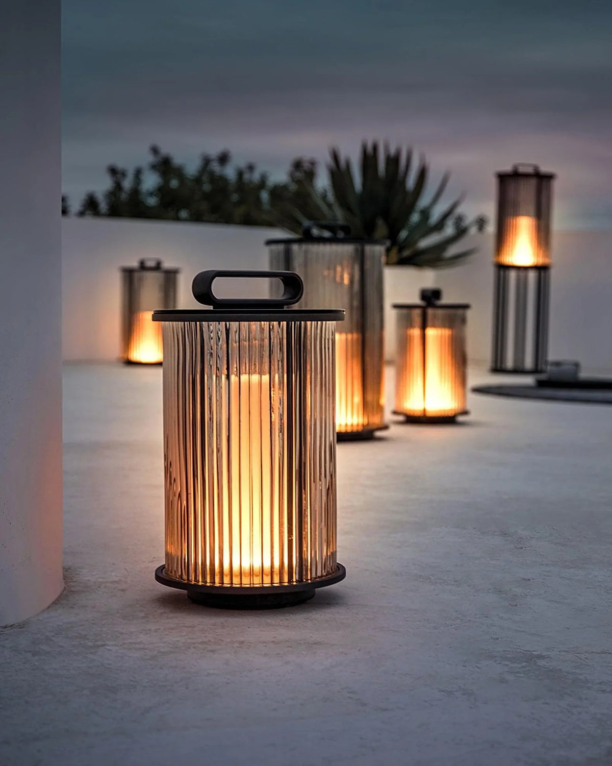 Metavaya Floor lamp Ambient Line Lantern Garden Lights