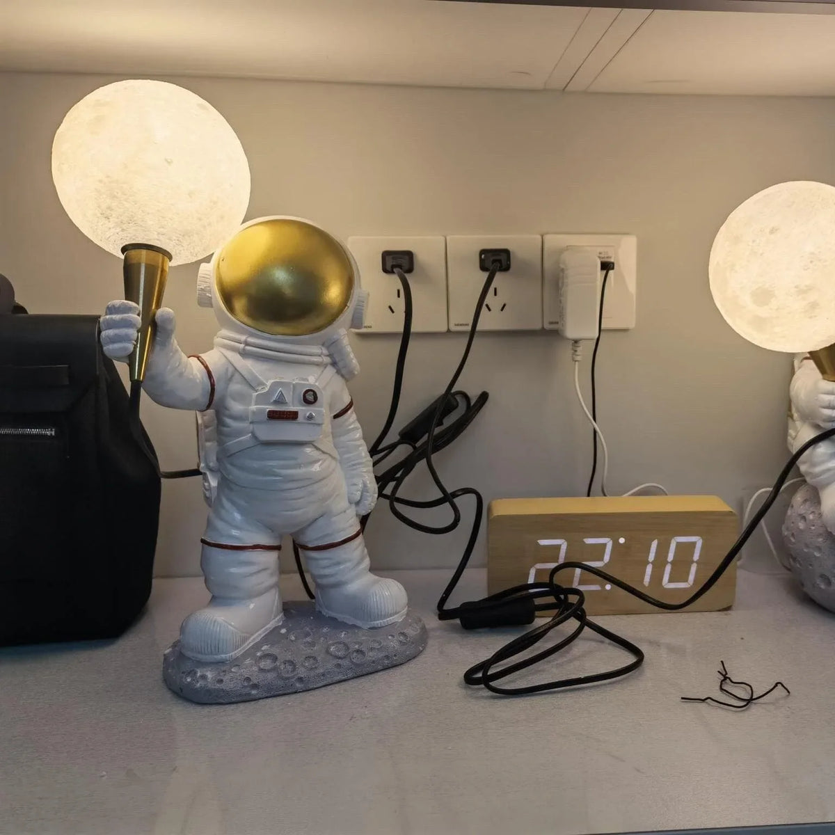 Metavaya Table lamp Astronaut Table Lamp