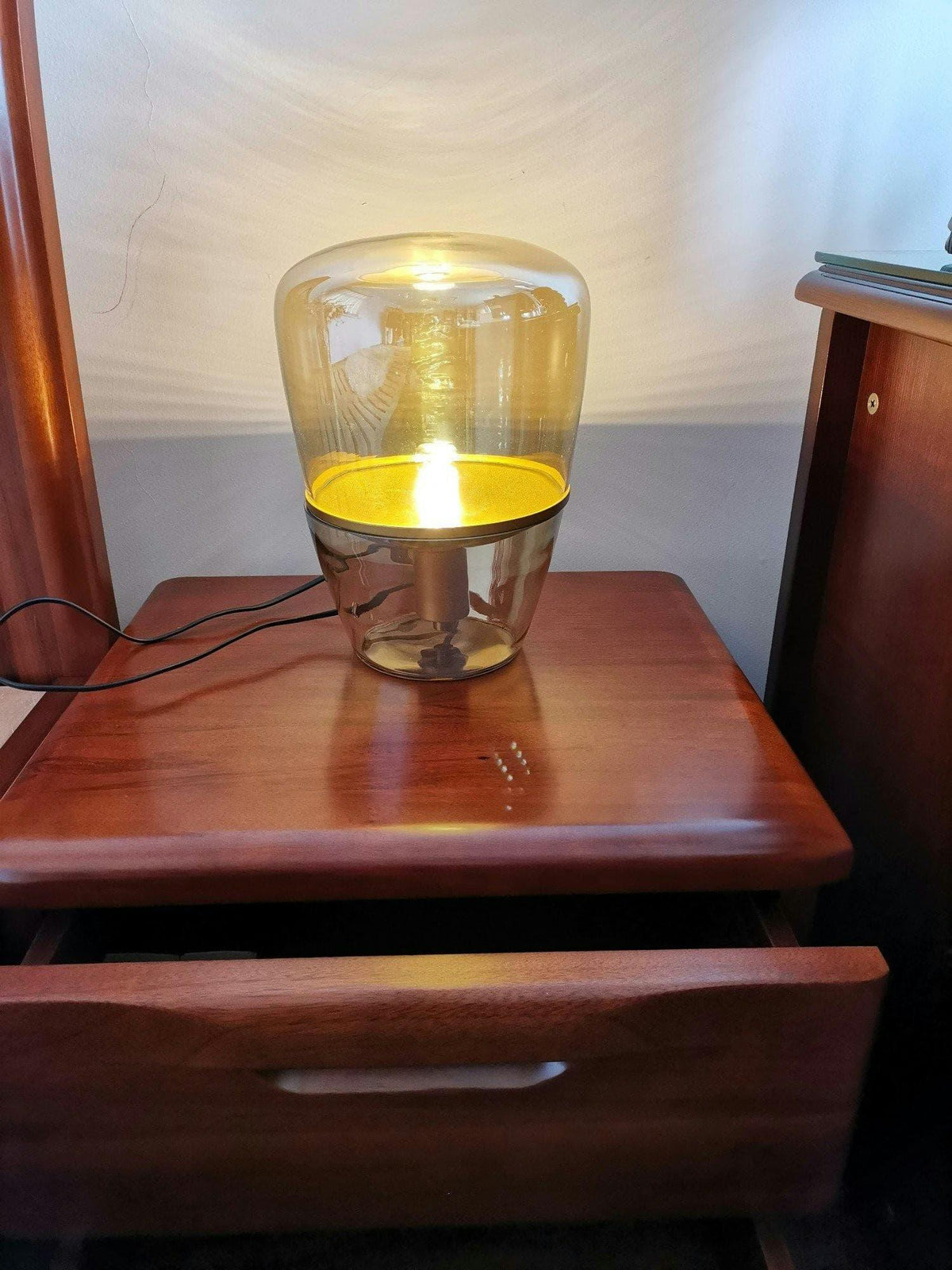 Metavaya Table Lamp Balloon Glass Table Lamp