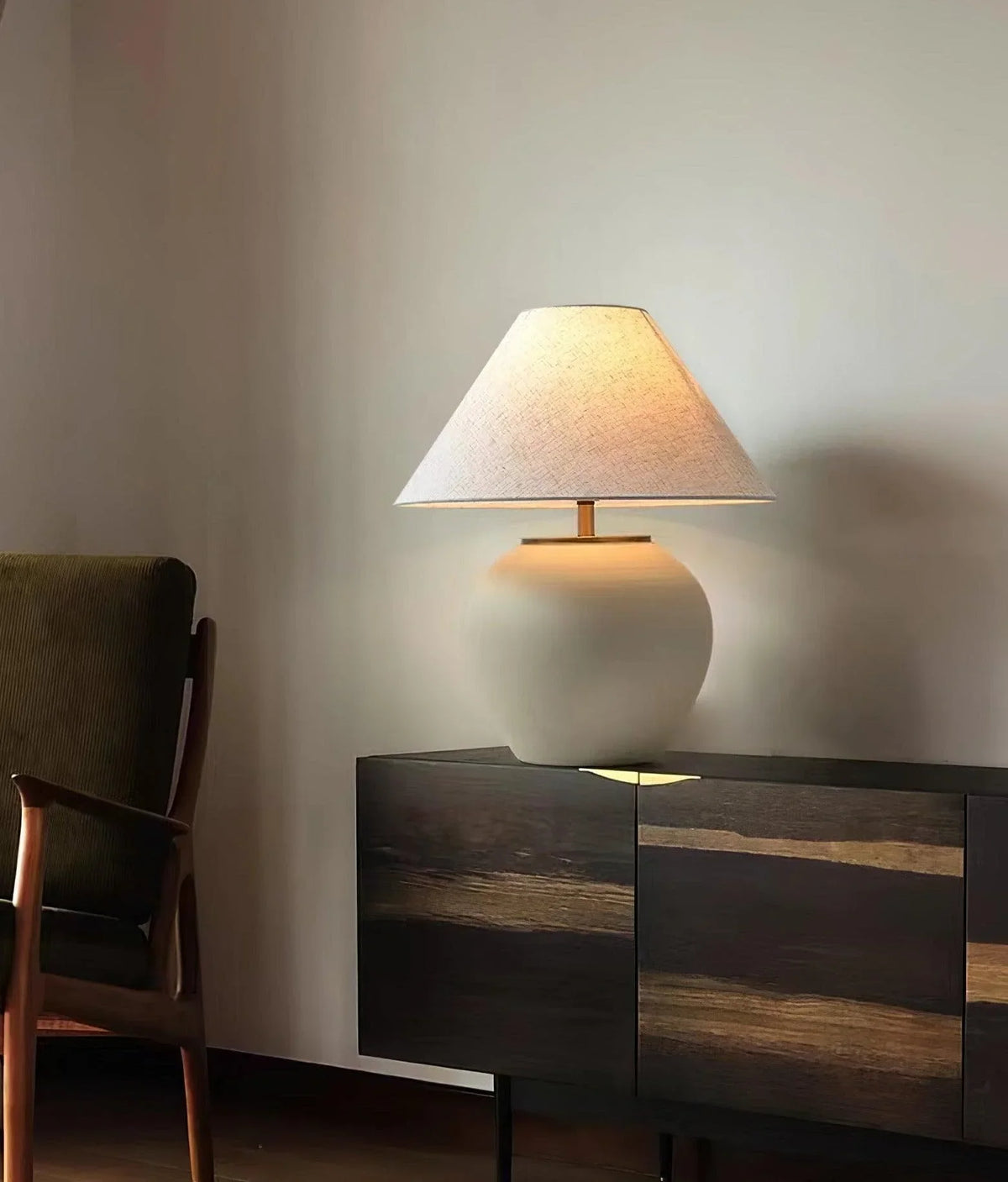 Metavaya Table lamp Black Mud Table Lamp