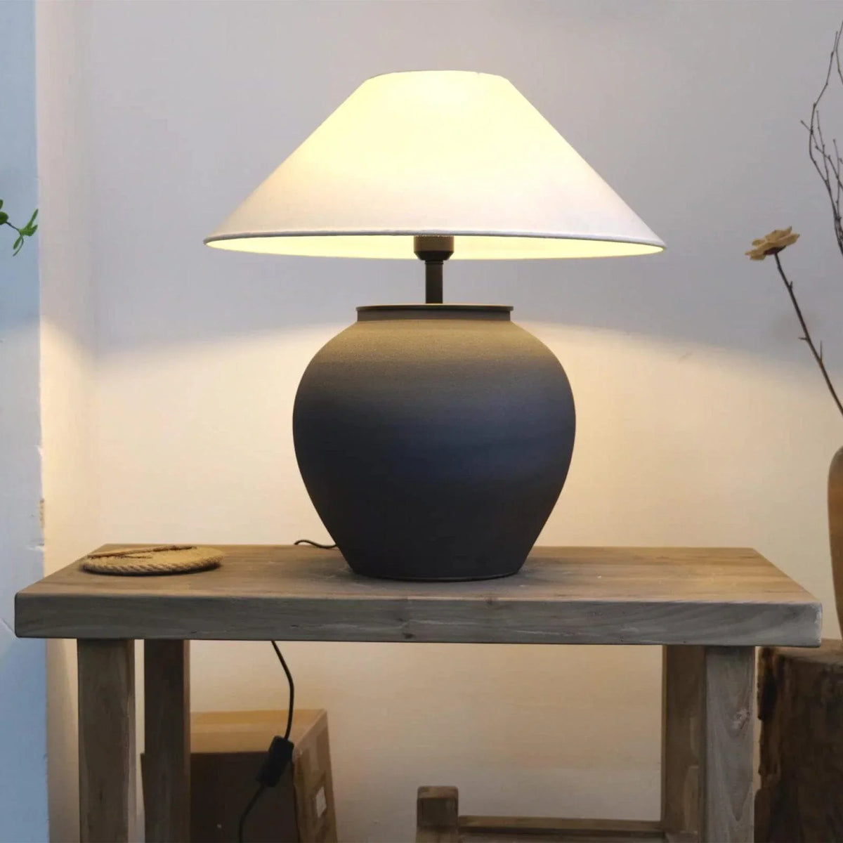 Metavaya Table lamp Dia 50cm x H 55cm / ∅ 19.7″ x H 21.7″ / Black / US plug Black Mud Table Lamp 6938617786175 M2023092001-9