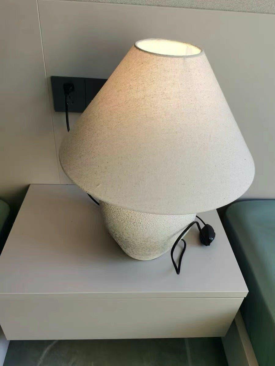 Metavaya Table lamp Black Mud Table Lamp