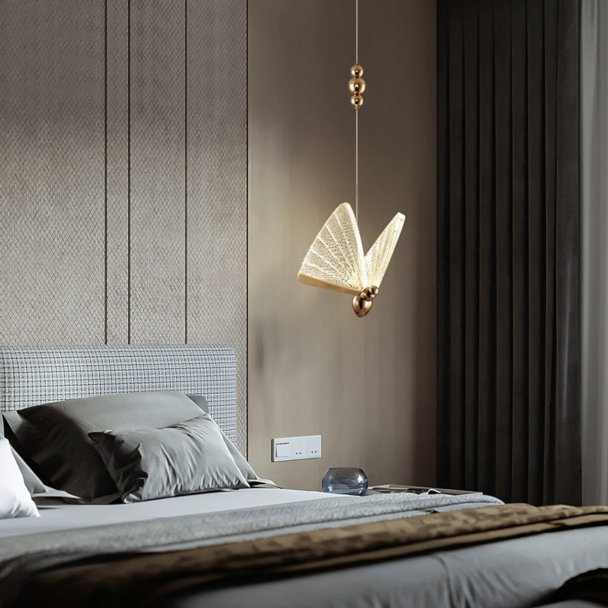 Metavaya Pendant lamp 1 head Dia 17cm x H 24cm / ∅ 6.7″ x H 9.4″ / Gold+Clear / Warm Light Butterfly Pendant Light 662668875217 M2023071703-1