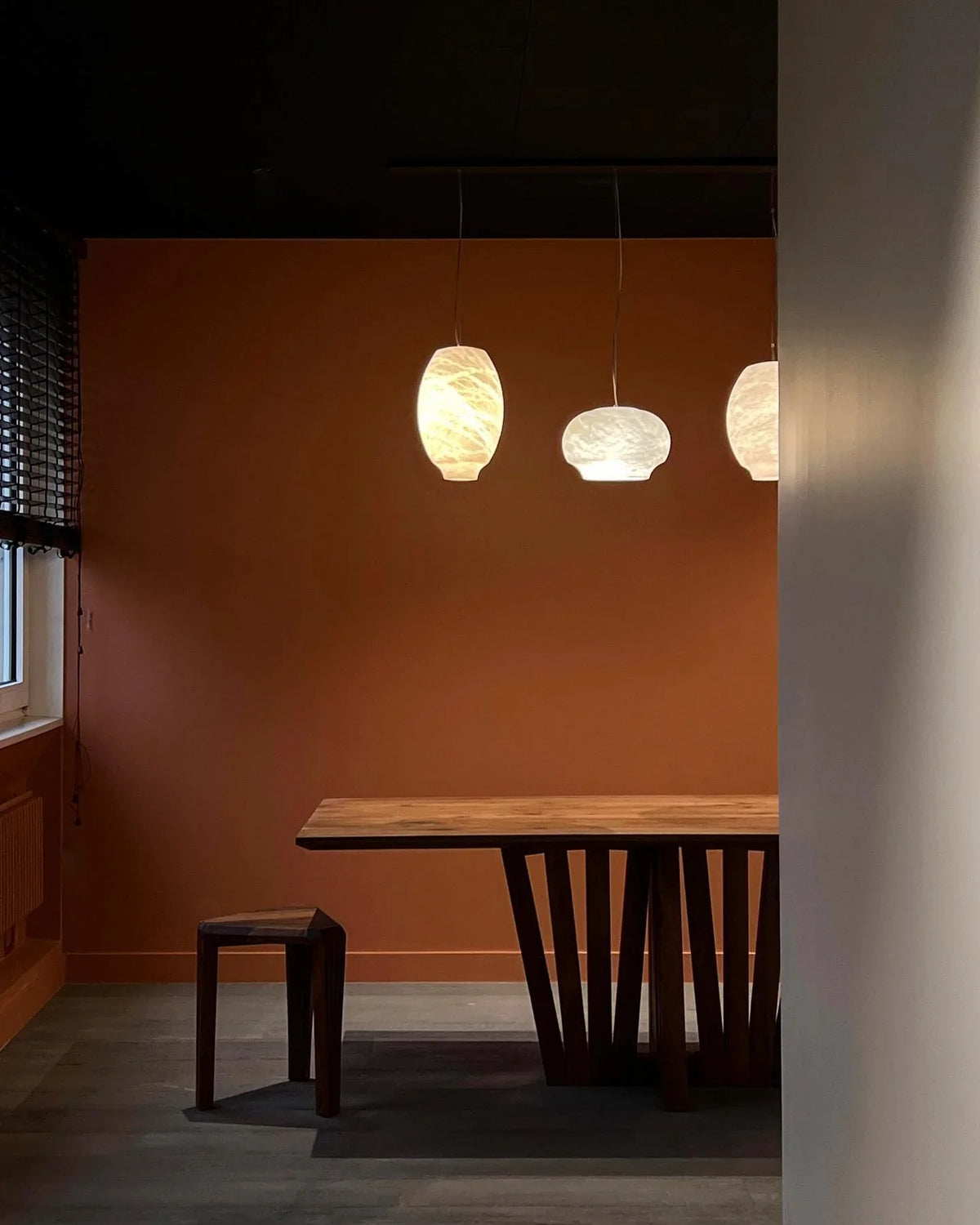 Cocoon Alabaster Pendant Lamp - view 10 | Metavaya