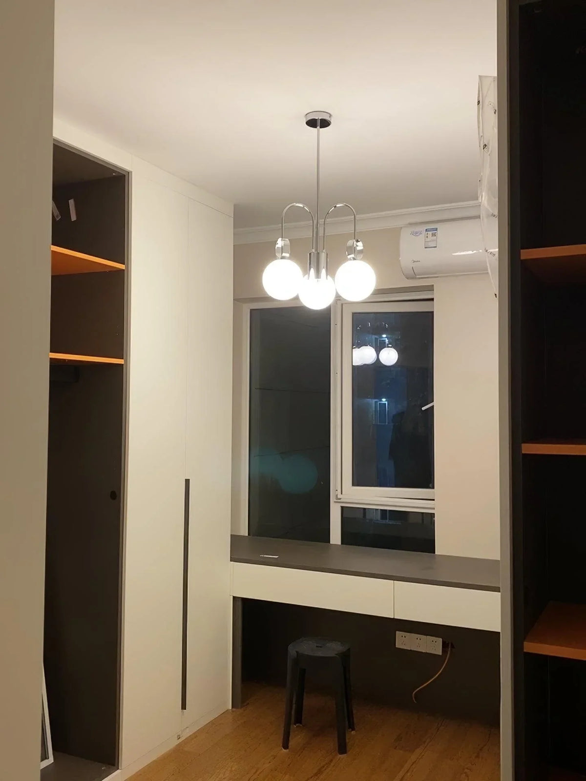 Metavaya Chandelier Carisa Collection Chandelier