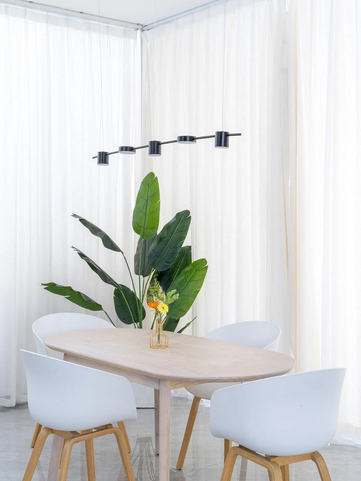 Metavaya Chandelier Counterpoint LED Linear Chandelier