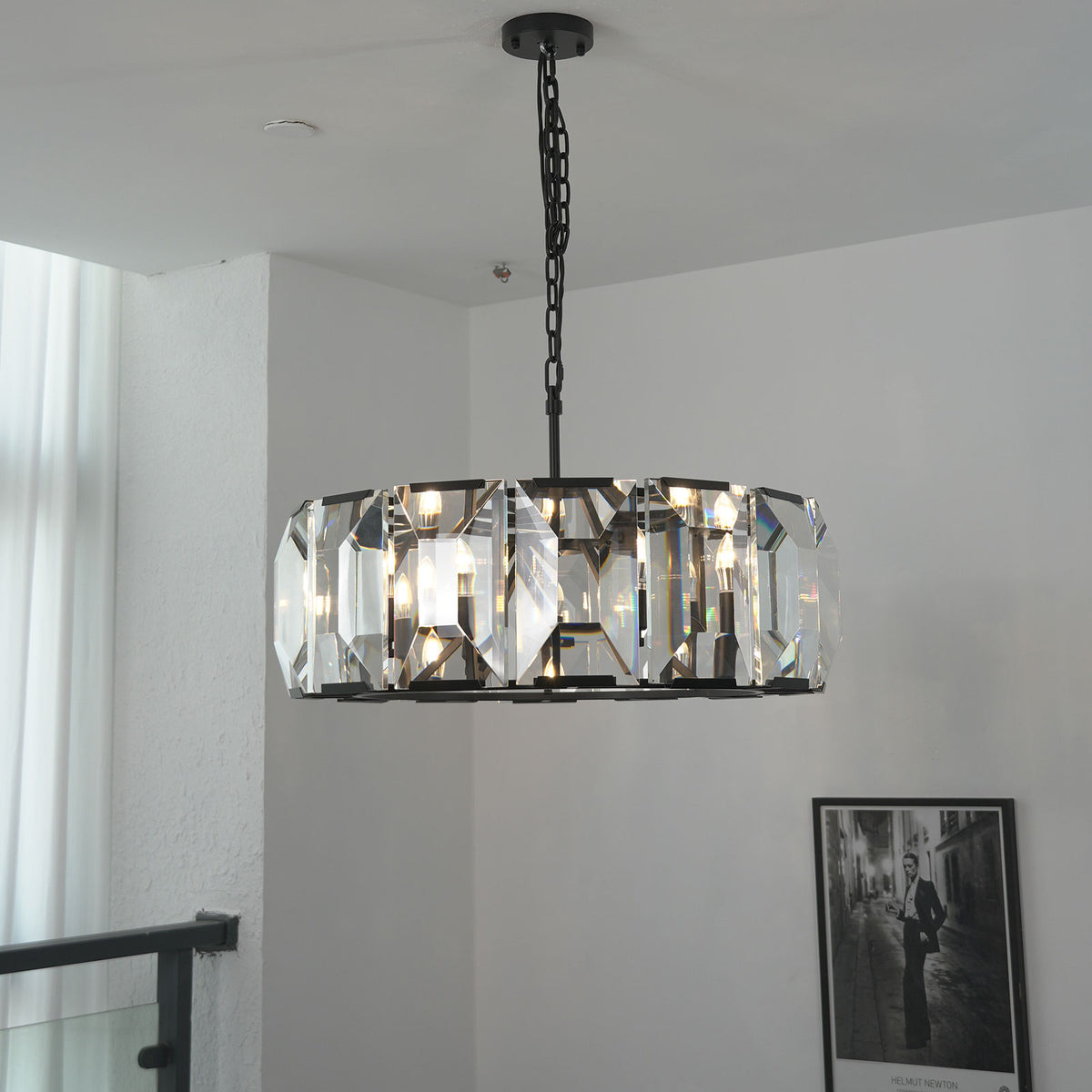 Cut_Glass_Chandelier_in_Modern_Stairwell_Space_Metavaya