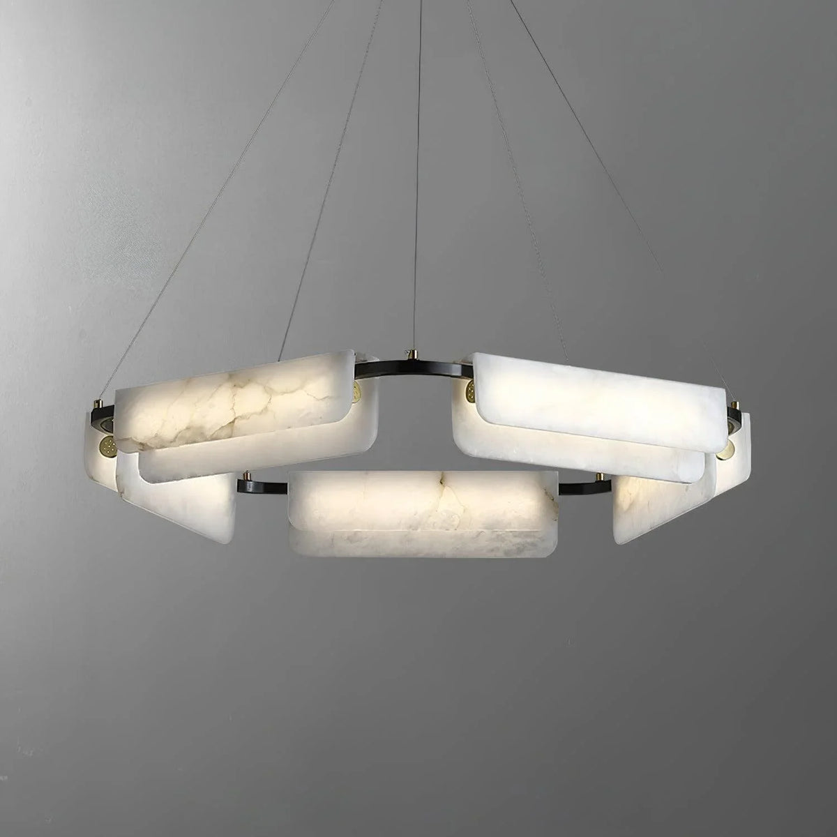 Metavaya Chandelier Dia 80cm X H 12cm / ∅ 31.5″ X H 4.7″ / Black & White Alabaster / Warm White Delia Alabaster Chandelier 662668858159 M202403041-1 Brass Delia Alabaster Chandelier
