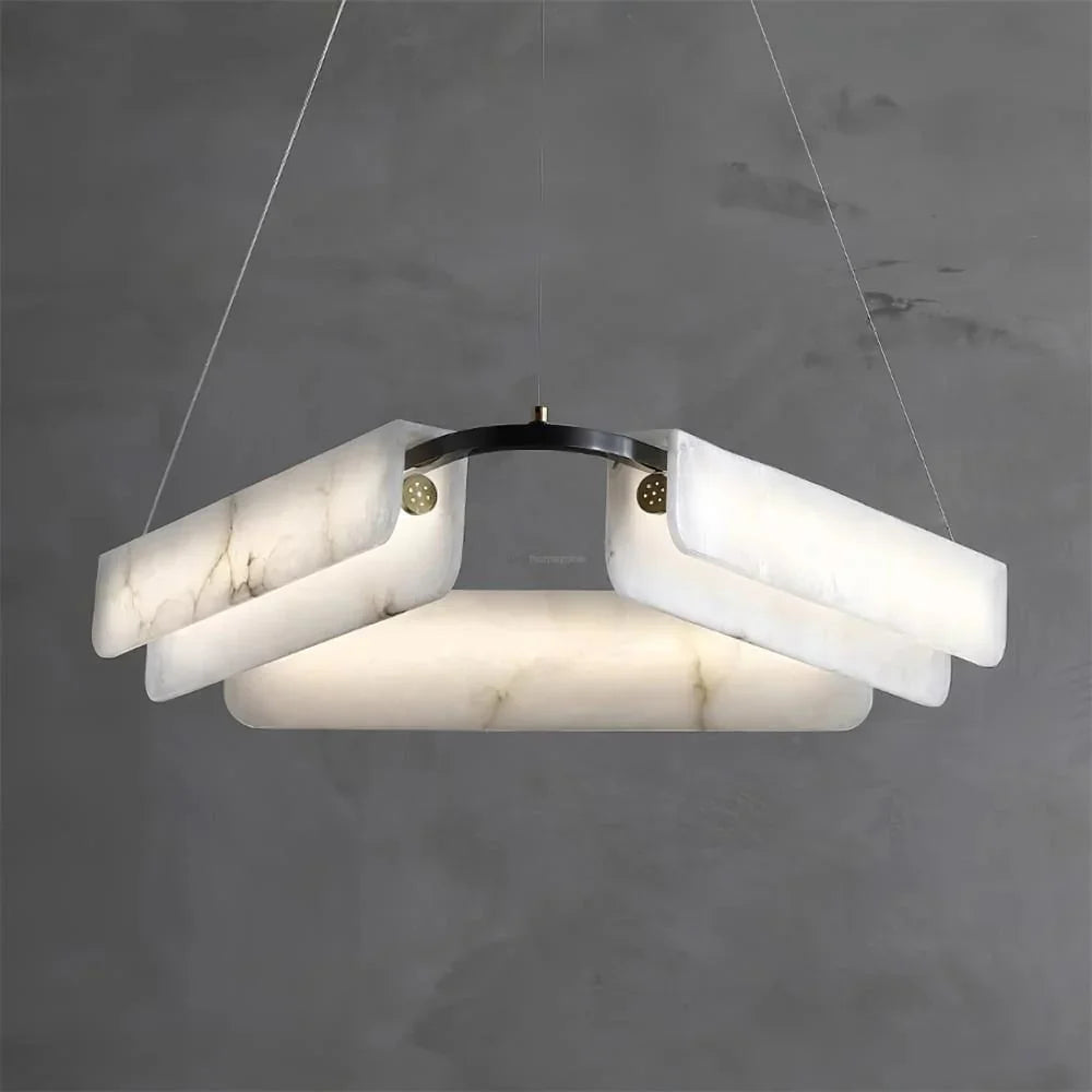 Metavaya Chandelier Dia 60cm X H 12cm / ∅ 23.6″ X H 4.7″ / Black & White Alabaster / Warm White Delia Alabaster Chandelier 662668858135 M202403041-1 Brass Delia Alabaster Chandelier