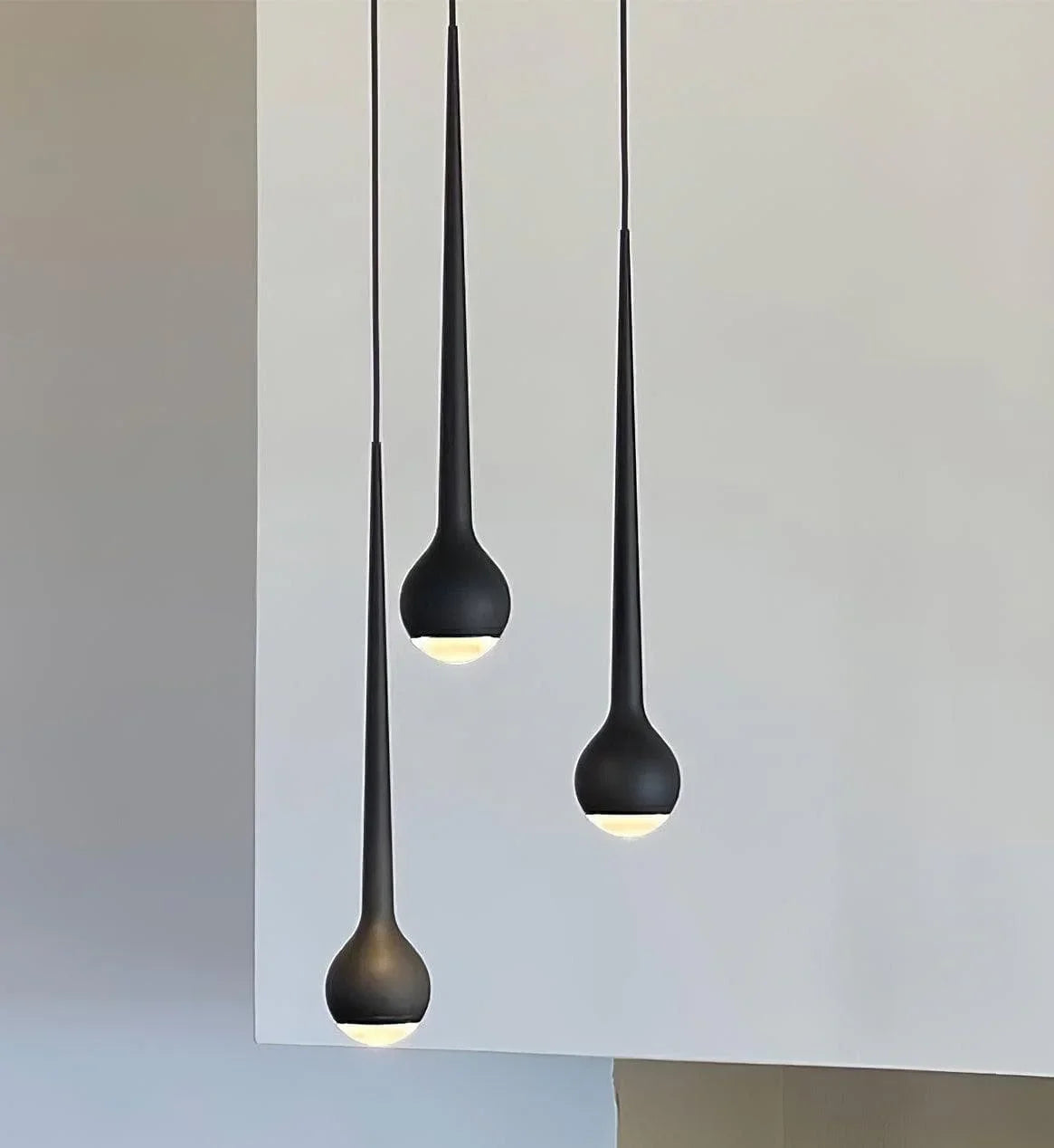 Metavaya Pendant light Falling Pendant Lamp