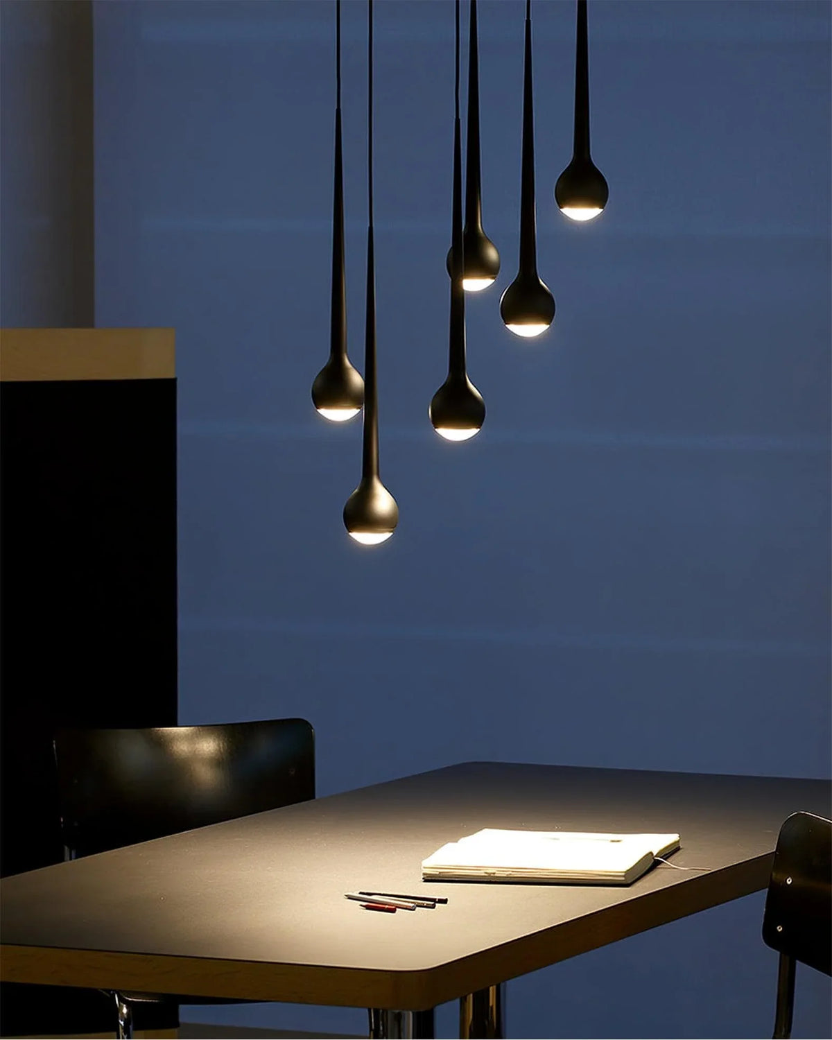 Metavaya Pendant light Falling Pendant Lamp
