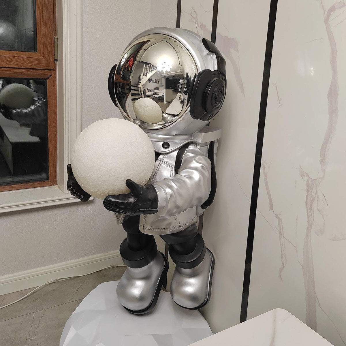 Metavaya Floor lamp Fantasy Astronaut Floor lamp