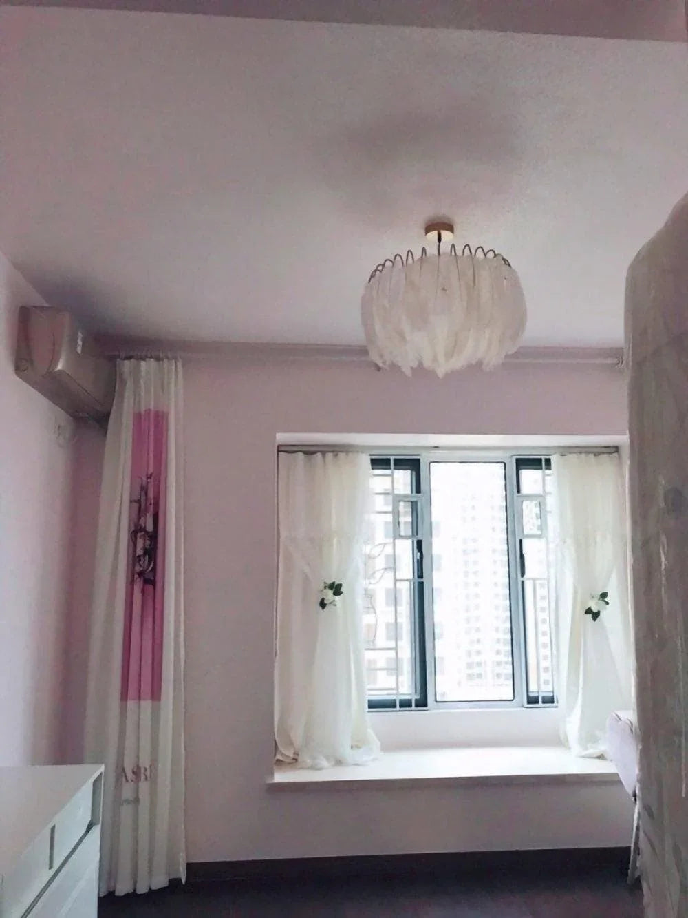 Metavaya Pendant lamp Feather Pendant Lamp
