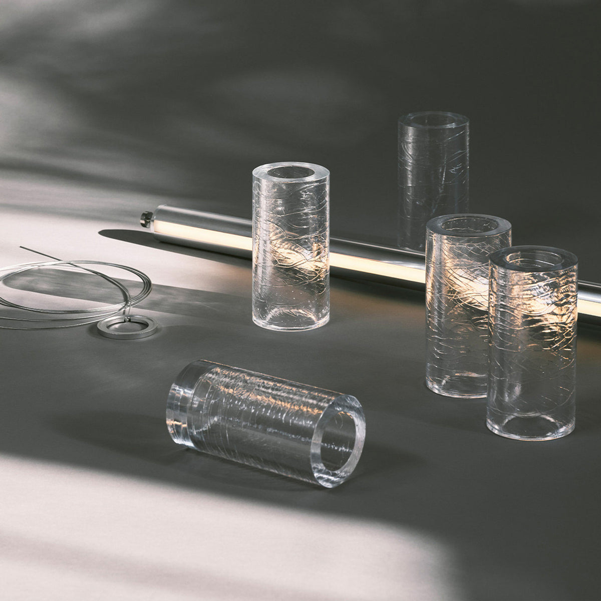 Flos Luce Horizontal Suspension Light - view 2 | Metavaya