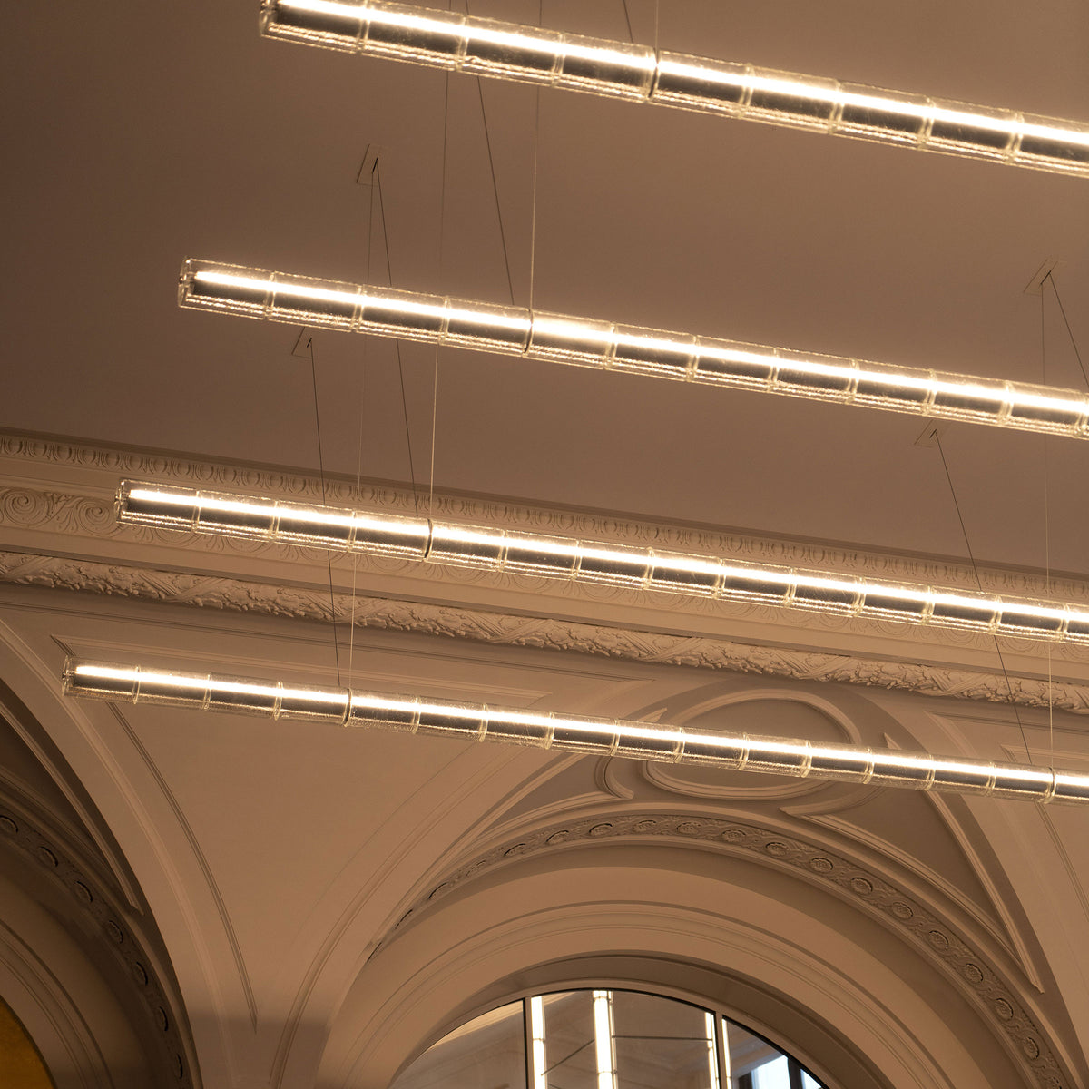 Flos Luce Horizontal Suspension Light - view 13 | Metavaya
