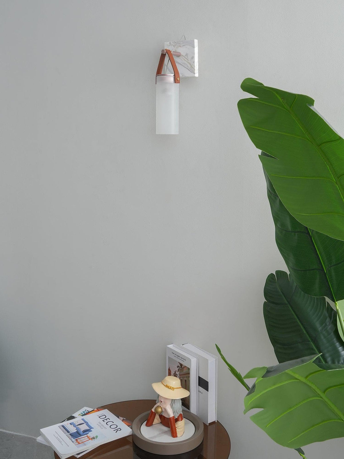 Metavaya Wall lamp Galerie Fontana Wall Lamp Galerie Fontana Wall Lamp Sale