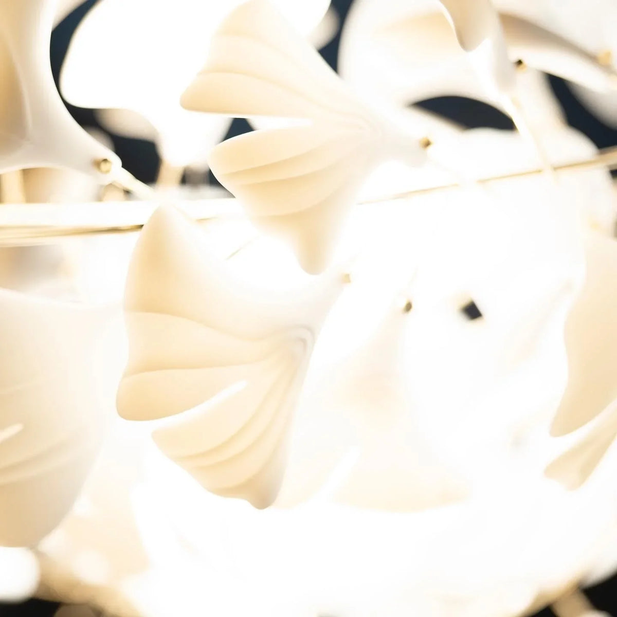 Metavaya Chandelier Gingko Chandelier A