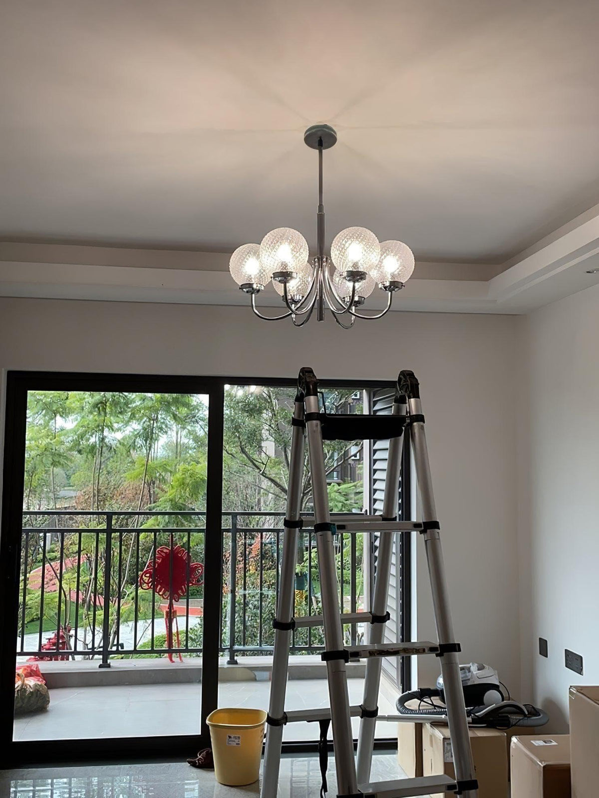 Metavaya Chandelier Hamilton Chandelier