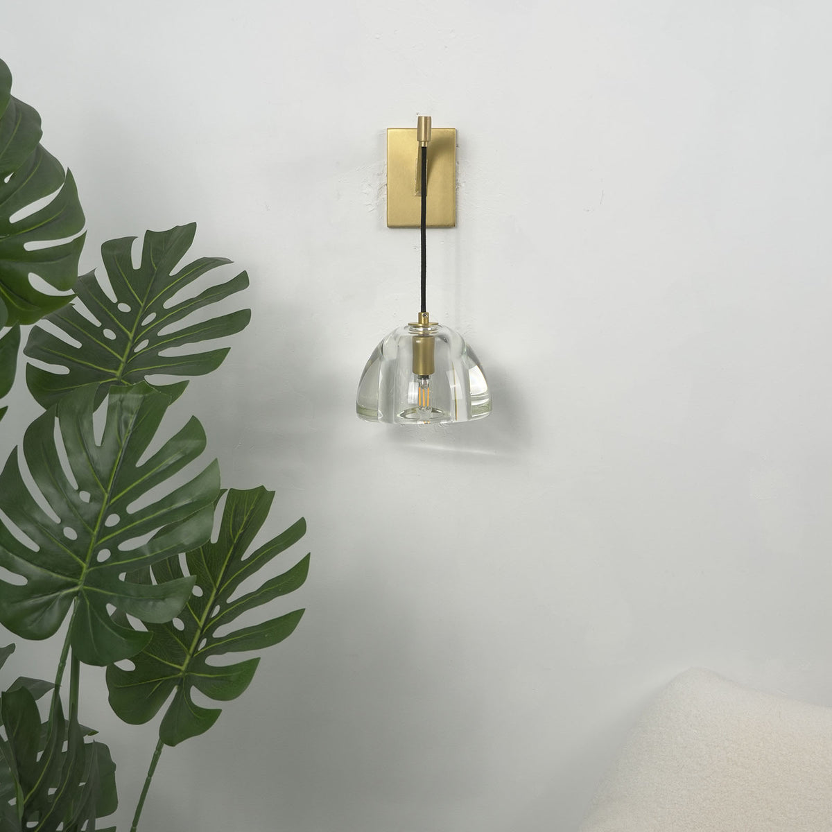 Hemispherical Brass Wall Lamp - view 9 | Metavaya