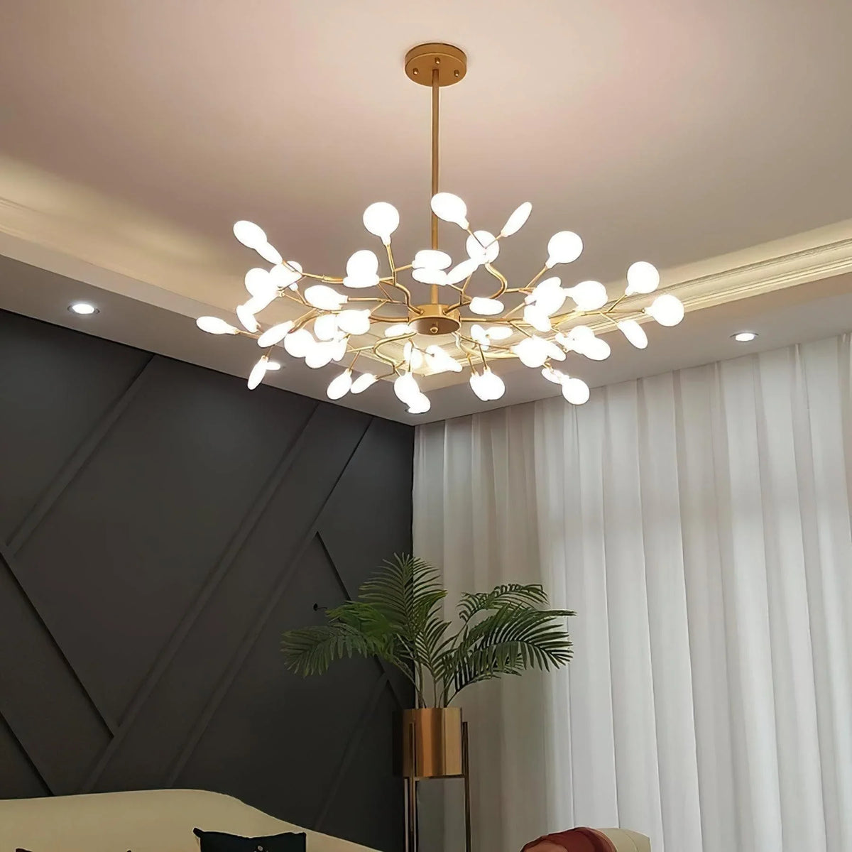 Metavaya Chandelier LED Firefly Sputnik Chandelier