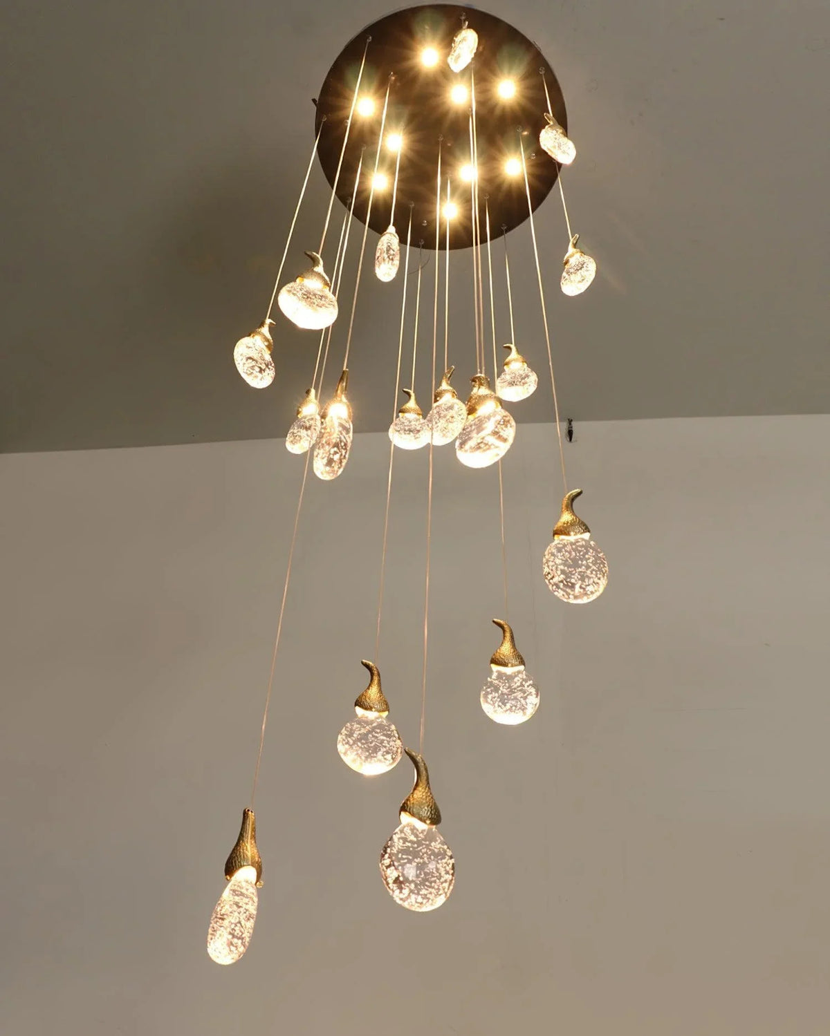 Metavaya Chandelier Leo Bubble Chandelier
