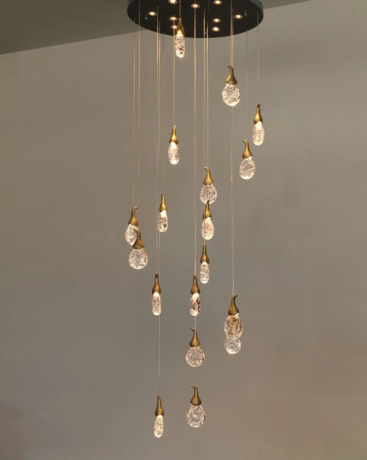 Metavaya Chandelier Leo Bubble Chandelier