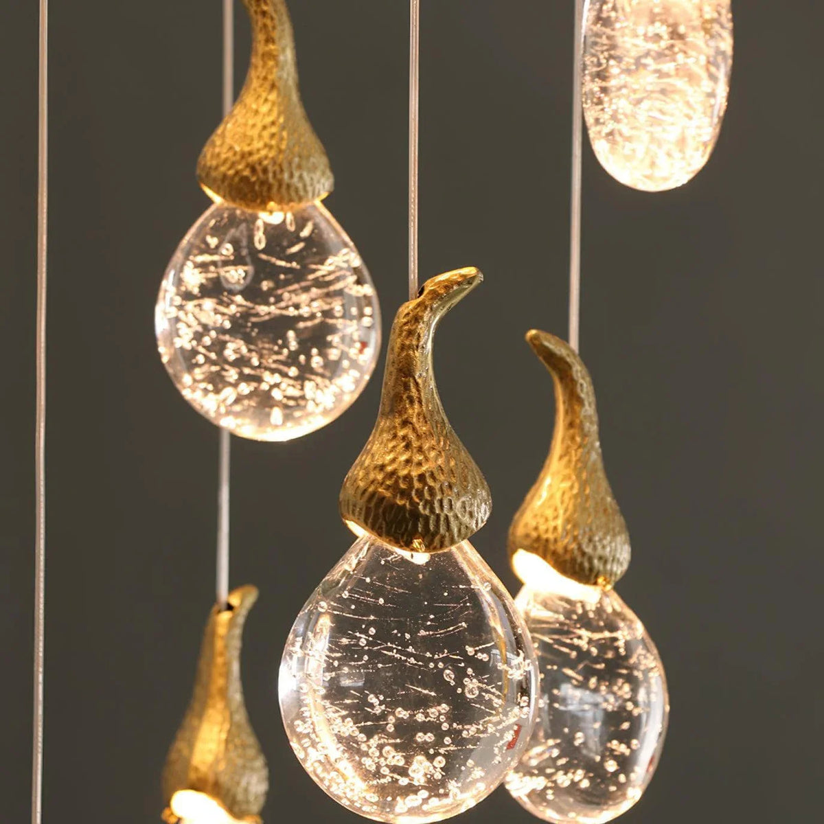Metavaya Chandelier Leo Bubble Chandelier