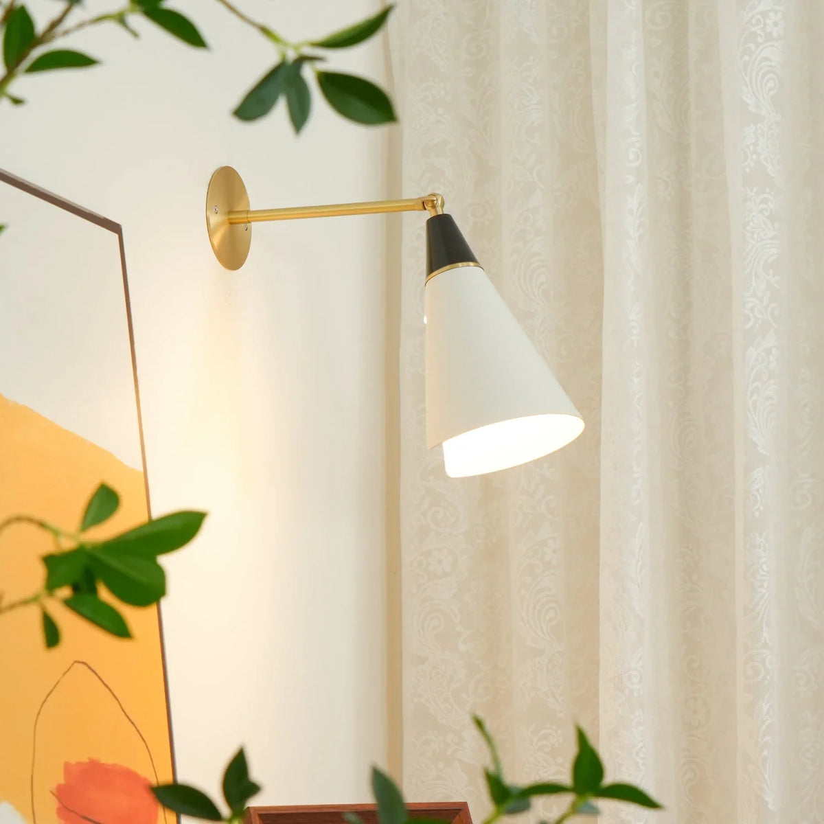 Magari Wall Lamp - view 4 | Metavaya