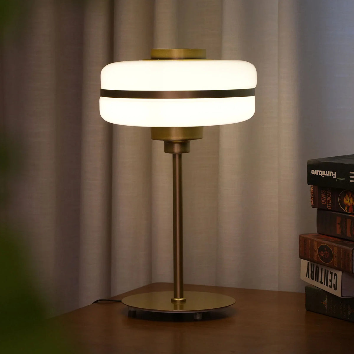 Masina Table lamp - view 2 | Metavaya