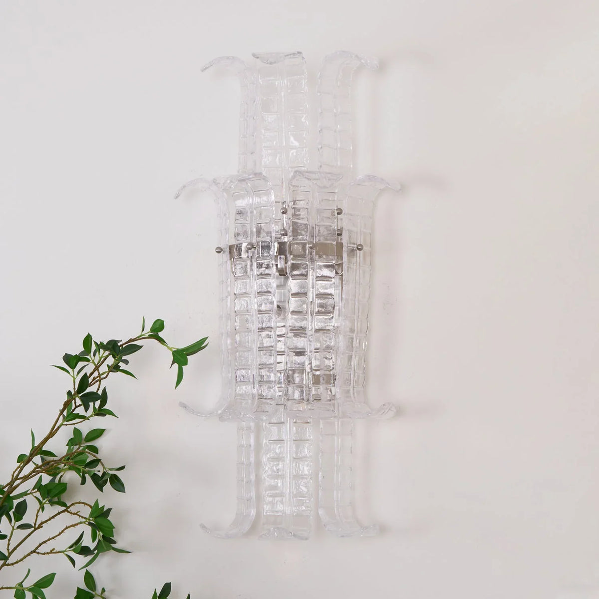 Leaf Shaped Transparent Glass Wall Lamp - view 5 | Metavaya