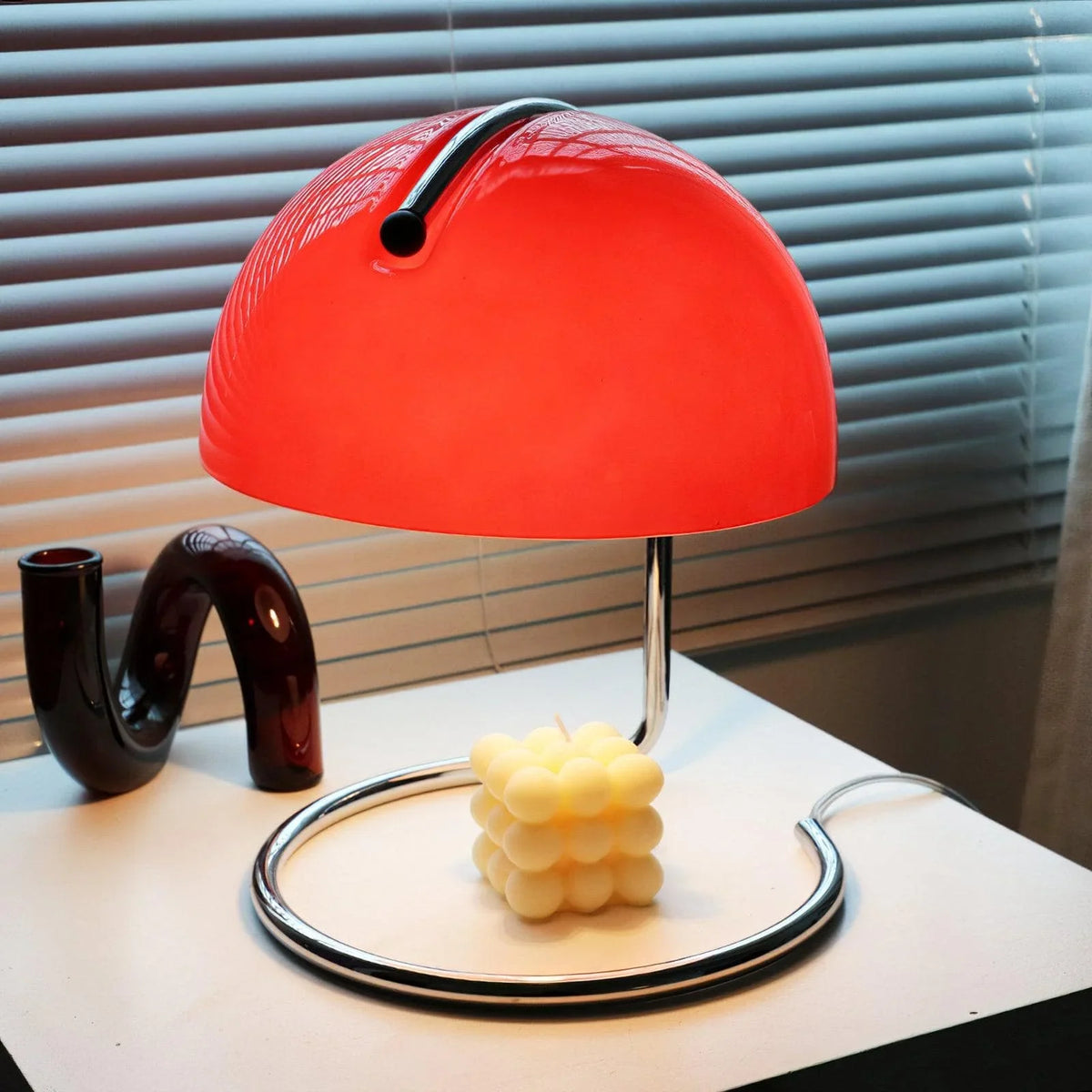 Metavaya Table lamp Dia 22cm x H 28cm / ∅ 11″ x H 19.7″ / Red / US plug Pierre Table Lamp 6938617811945 M2023110403-9