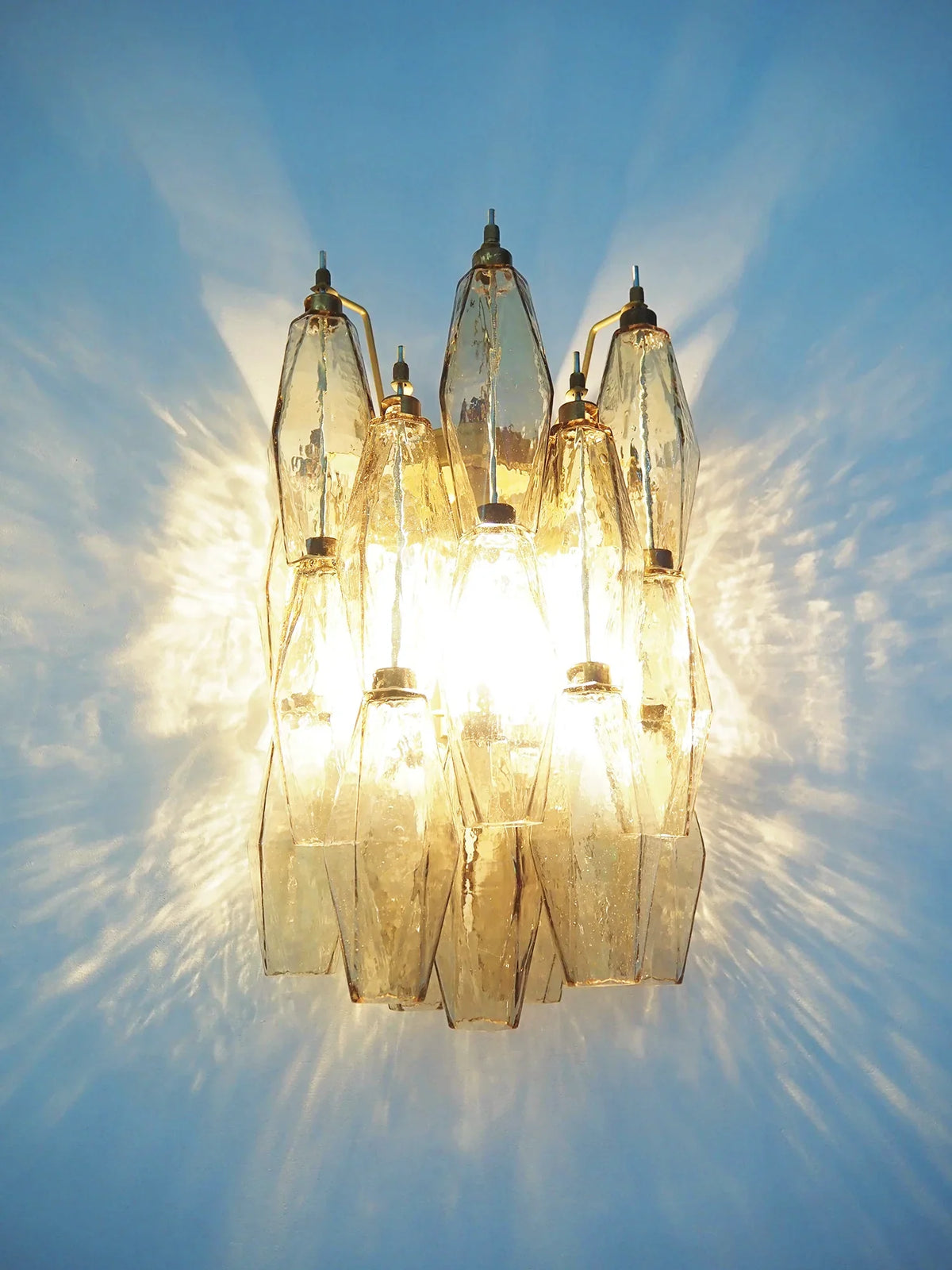 Poliedri Smoked Wall Lamp - view 8 | Metavaya