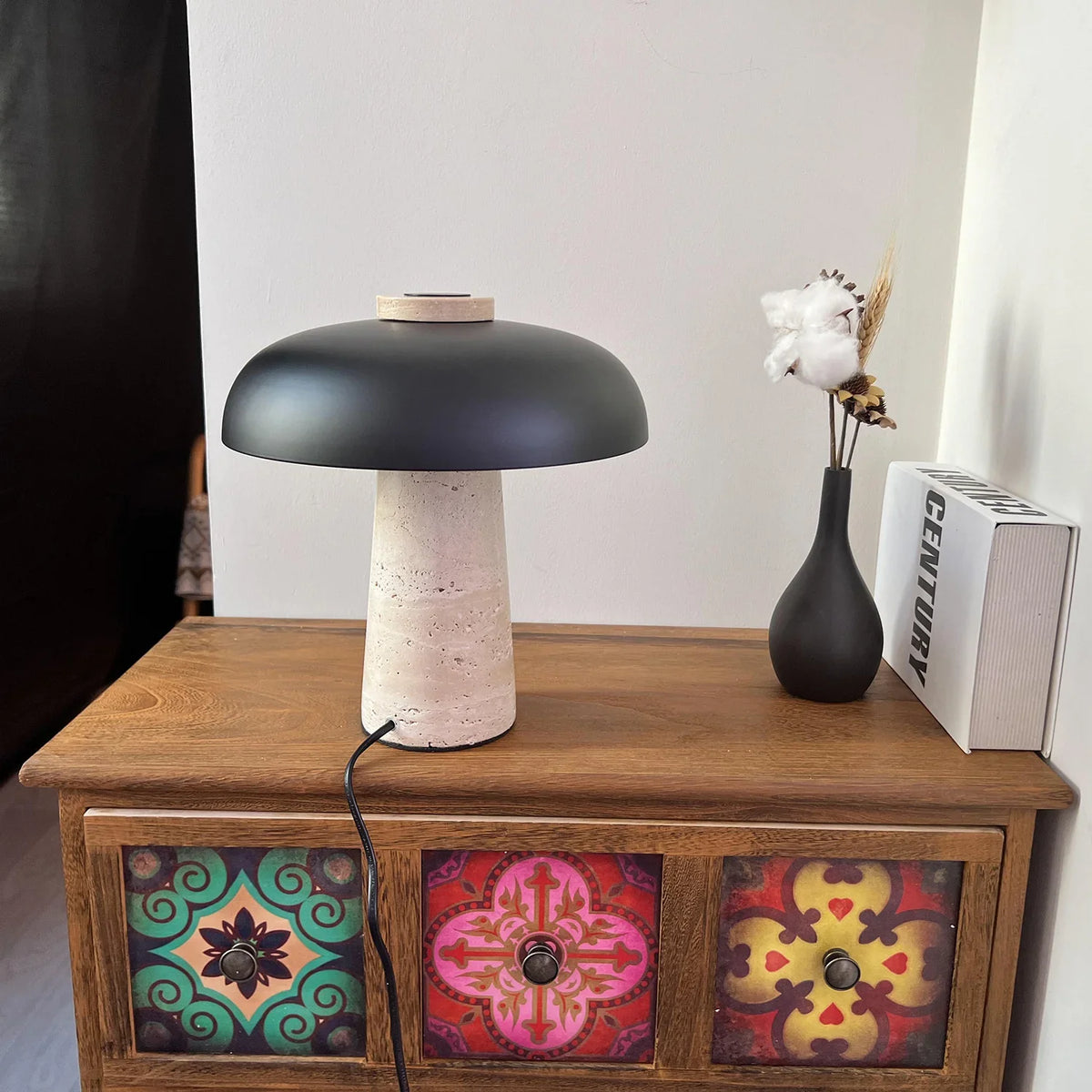 Reverse Table Lamp - view 2 | Metavaya
