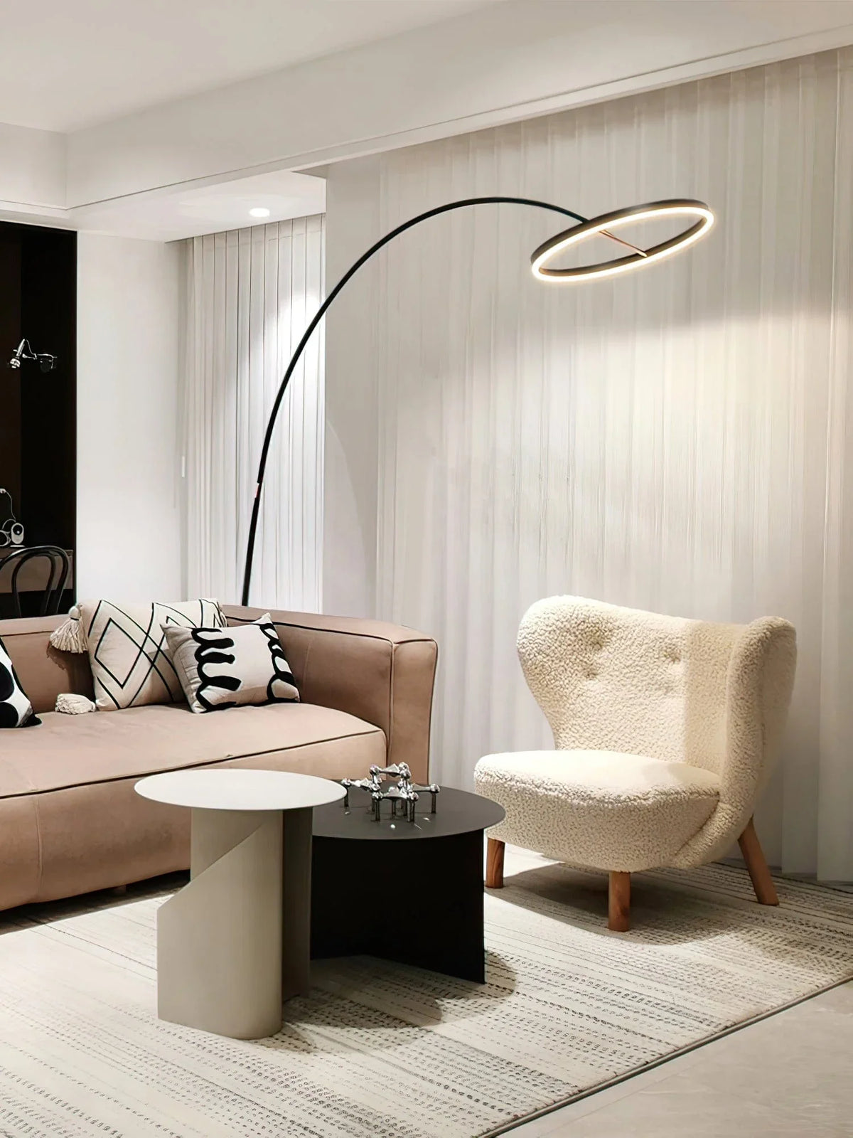 Metavaya Floor lamp SOL Mega Floor Lamp