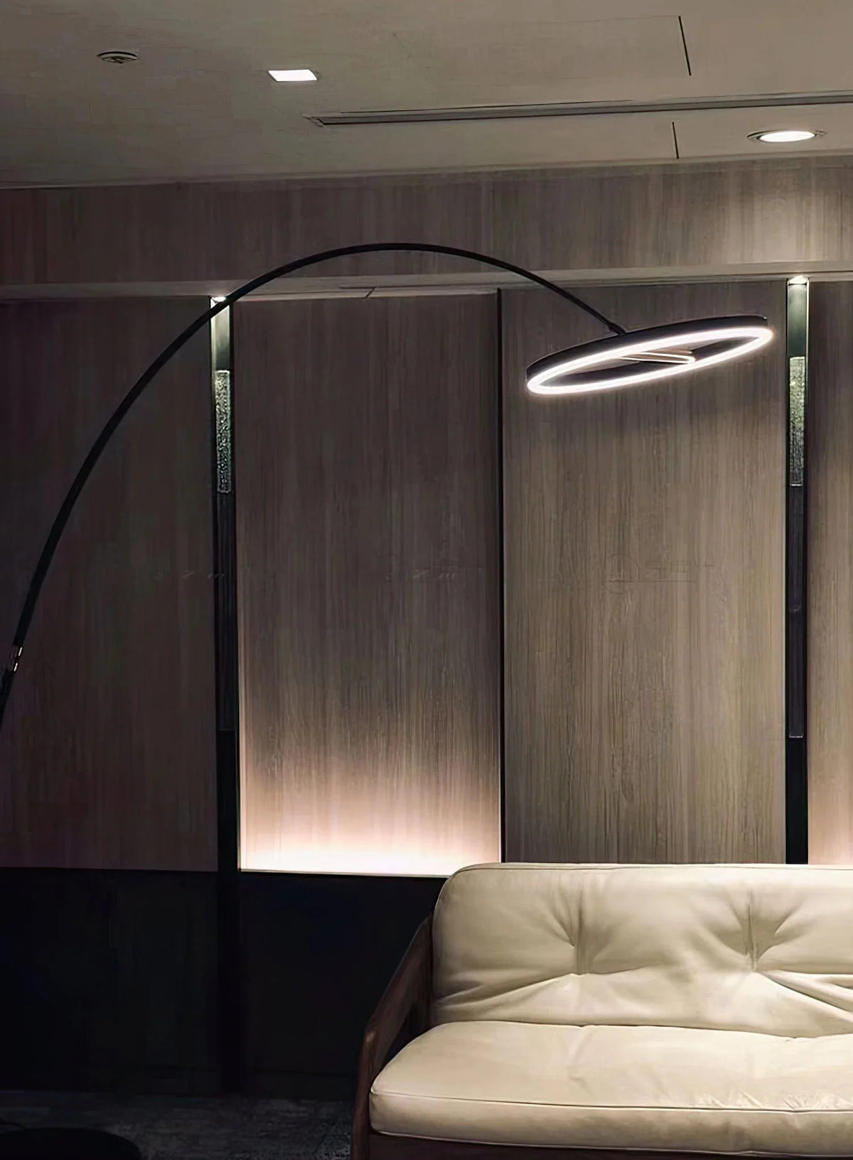 Metavaya Floor lamp SOL Mega Floor Lamp