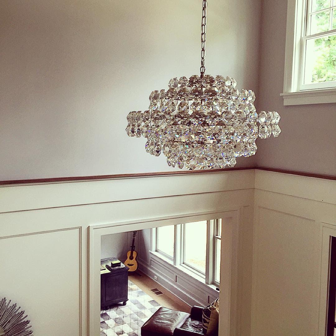 Metavaya Chandelier Sanger small chandelier