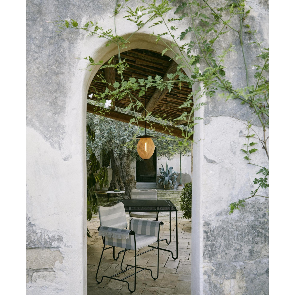 Metavaya Pendant light Satellite Pendant light