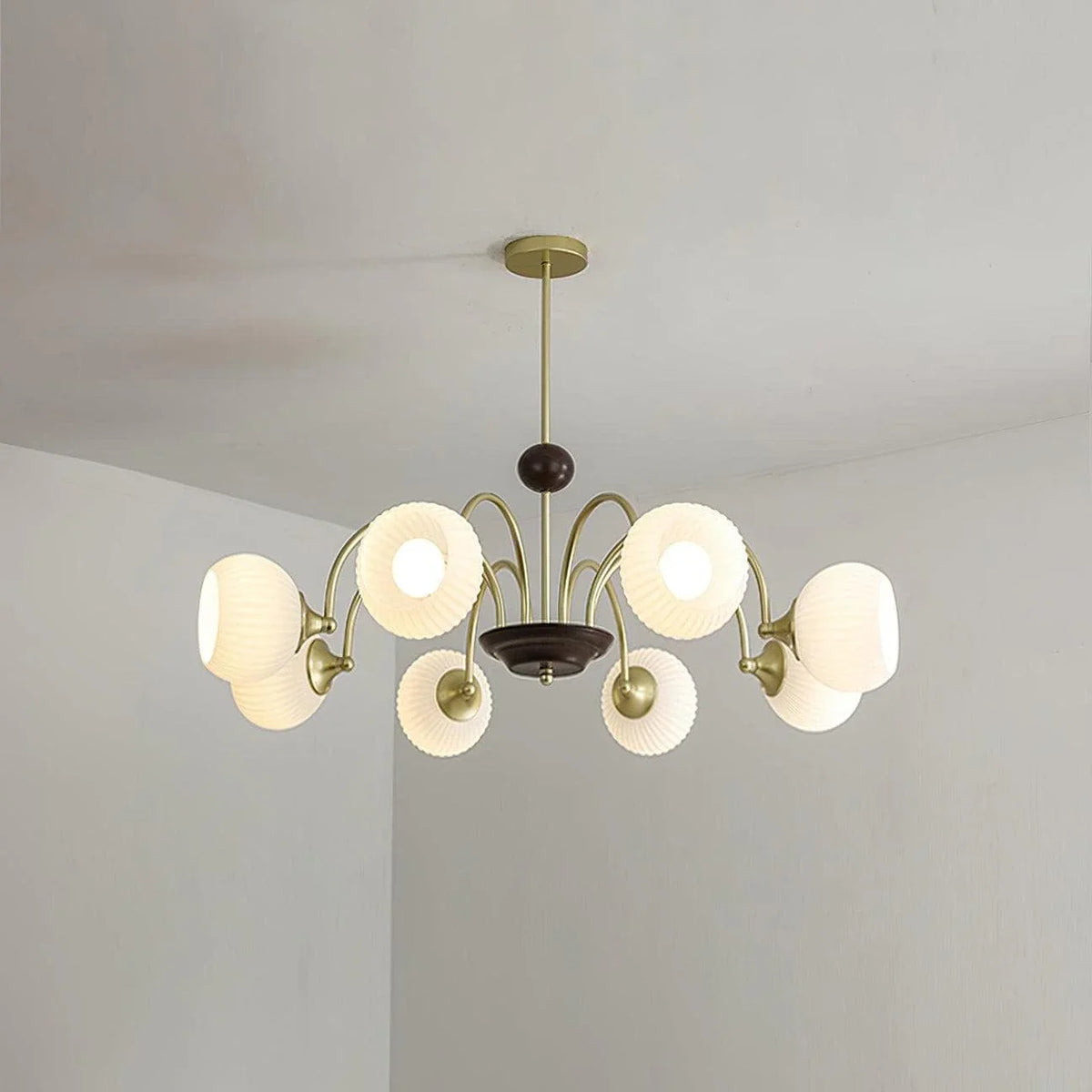 Metavaya Chandelier 8 heads Size: Dia 90cm x H 33cm / ∅ 35.4″ x H 13″ / Gold Sculptural Glass Ribbed Chandelier 6938617790097 M2023101105-5