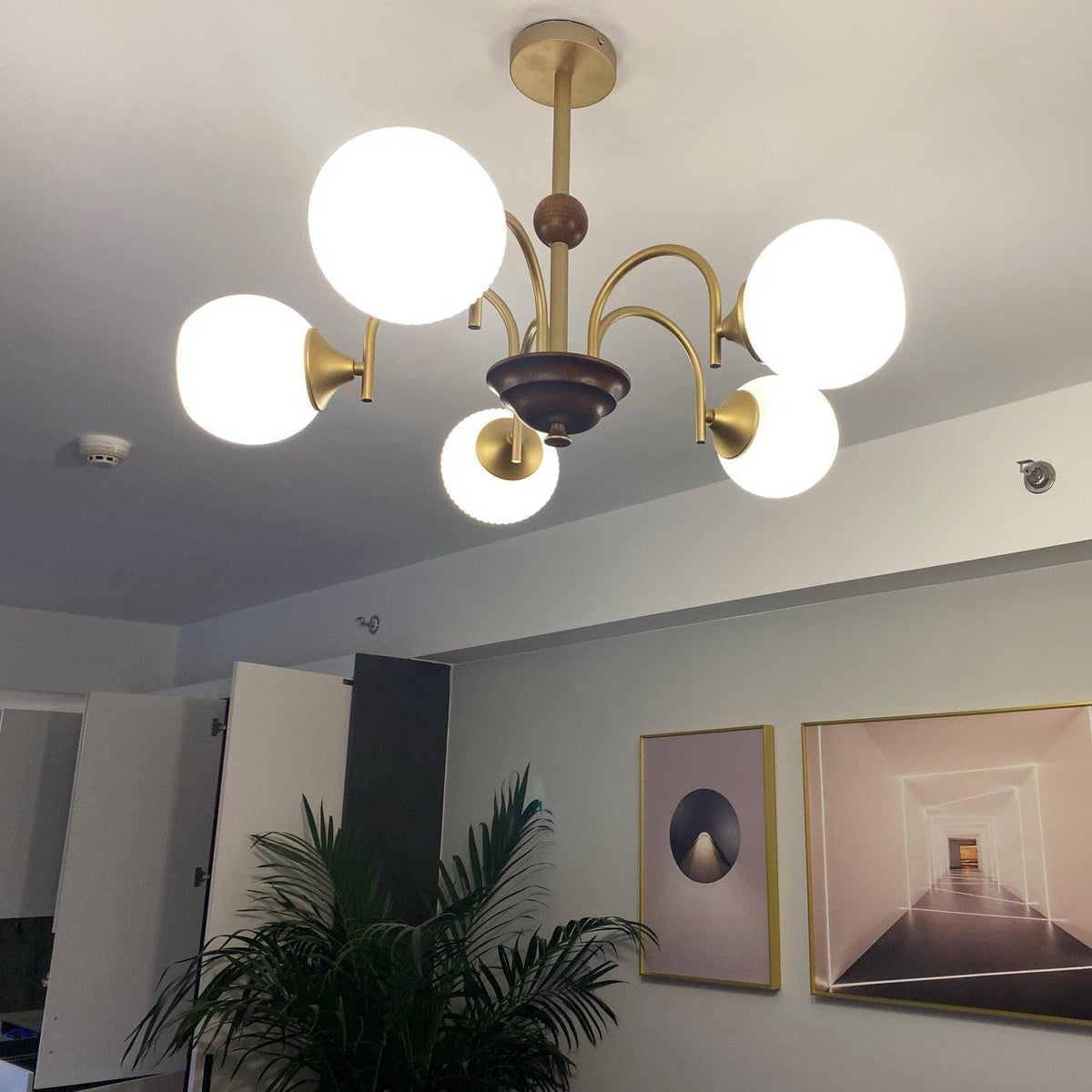Metavaya Chandelier Sculptural Glass Ribbed Chandelier